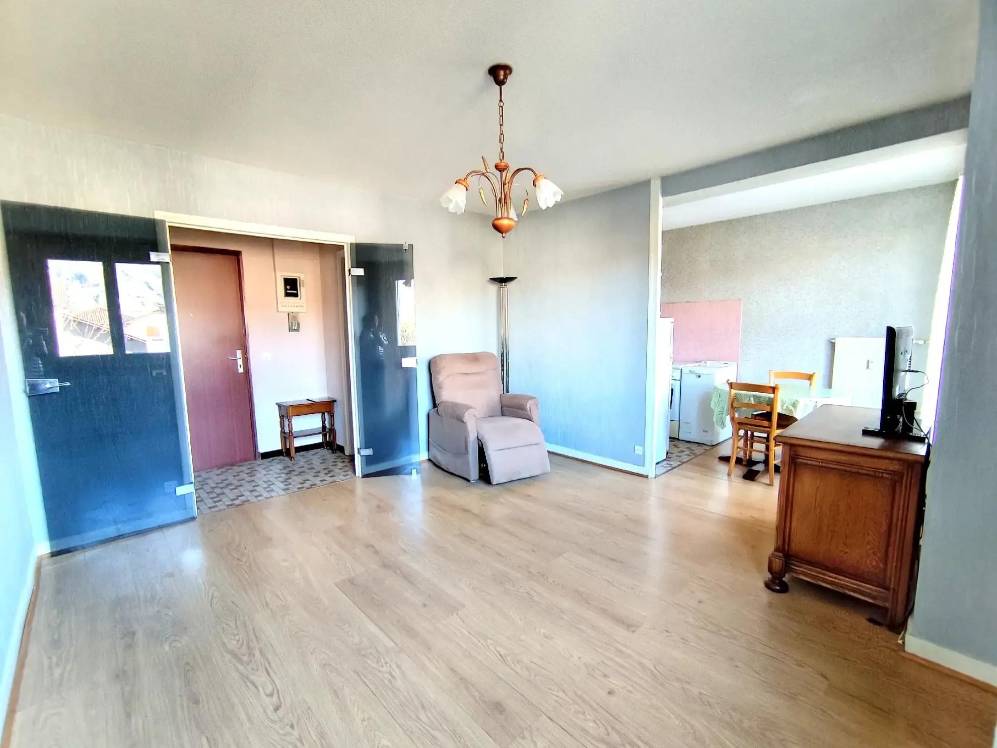 Appartement T2 avec balcon à Vienne, proche centre-ville - Investissement ou résidence principale 