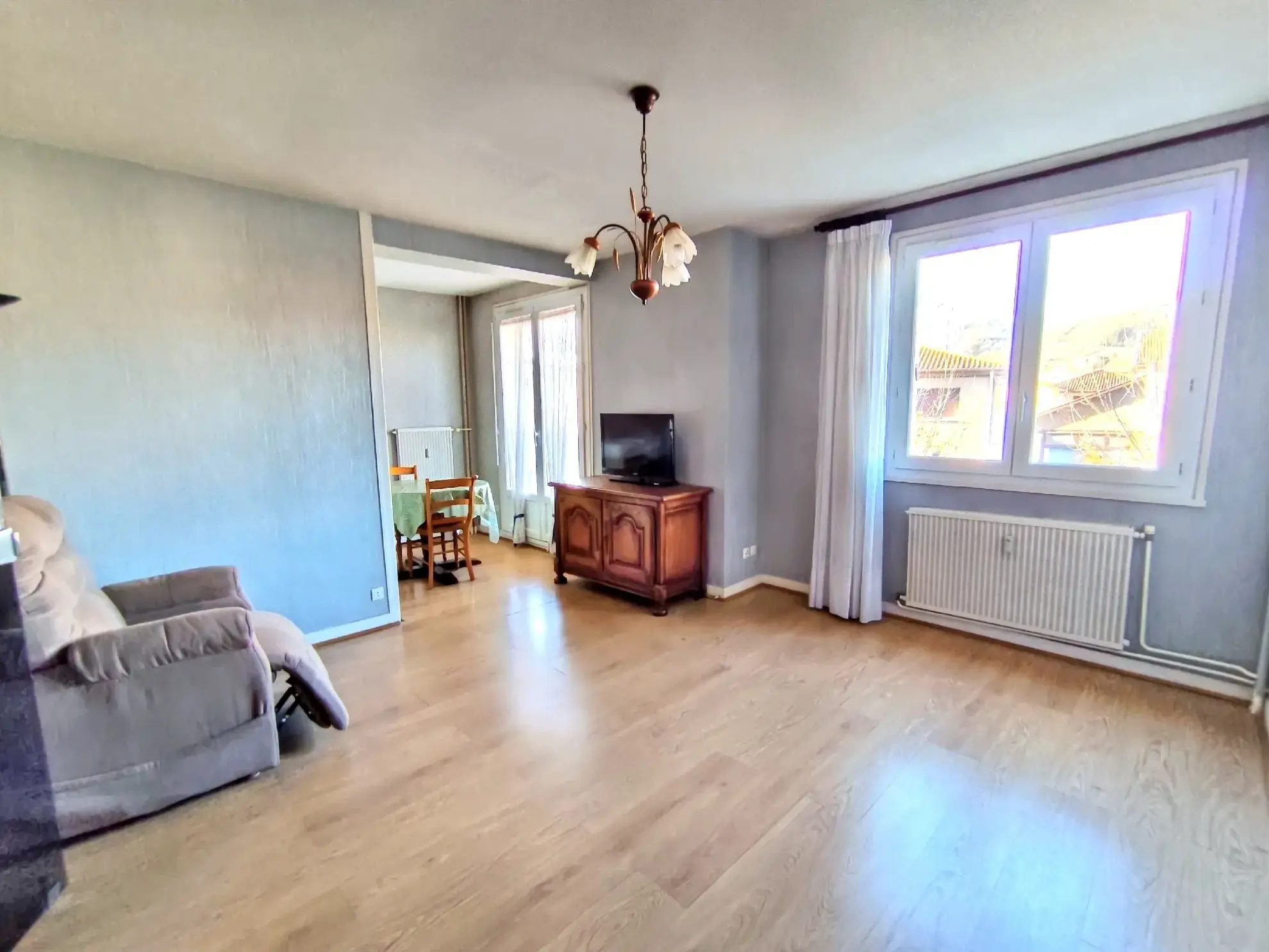 Appartement T2 avec balcon à Vienne, proche centre-ville - Investissement ou résidence principale 