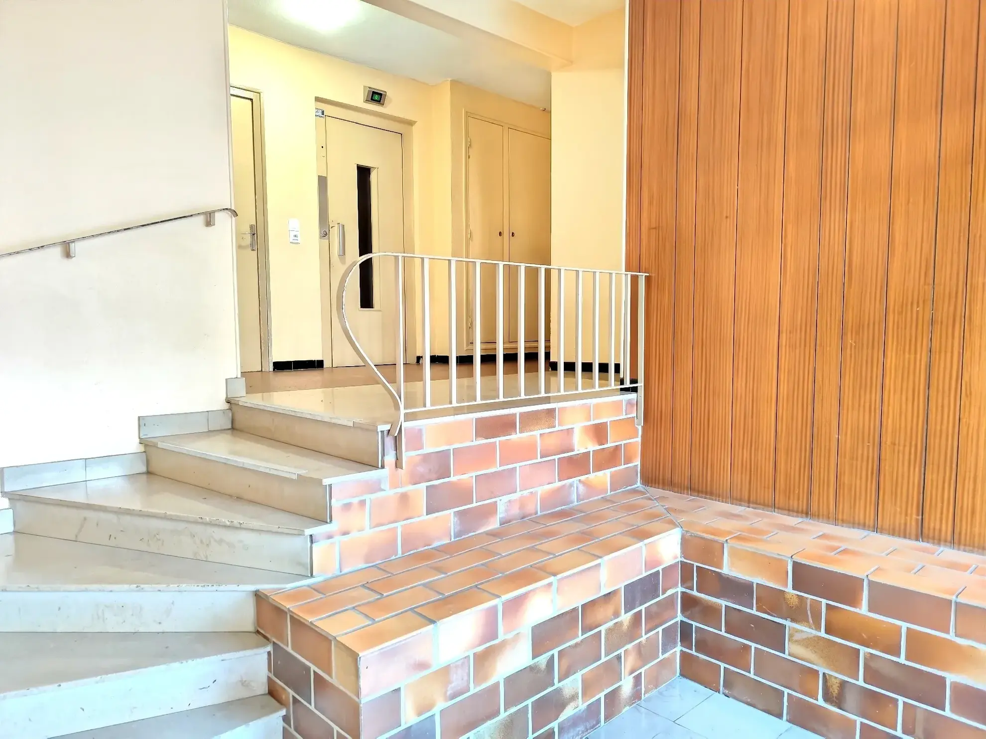 Appartement T2 avec balcon à Vienne, proche centre-ville - Investissement ou résidence principale 