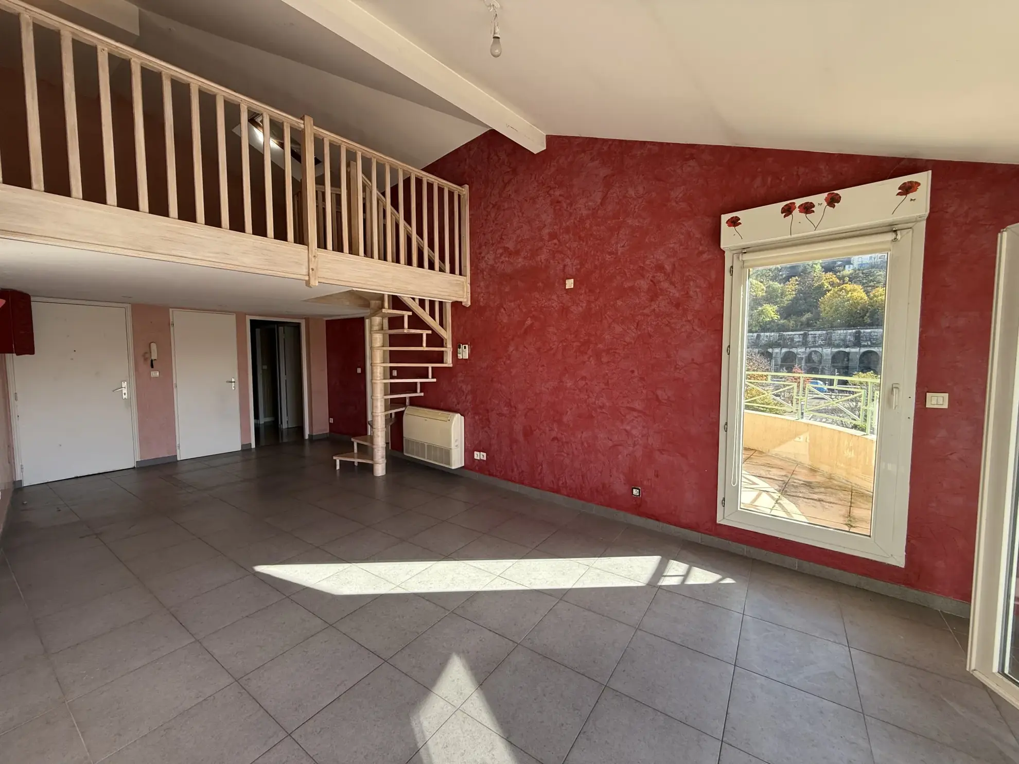 Appartement 3 pièces avec terrasse, garage à Vienne – Quartier Sous-Préfecture 