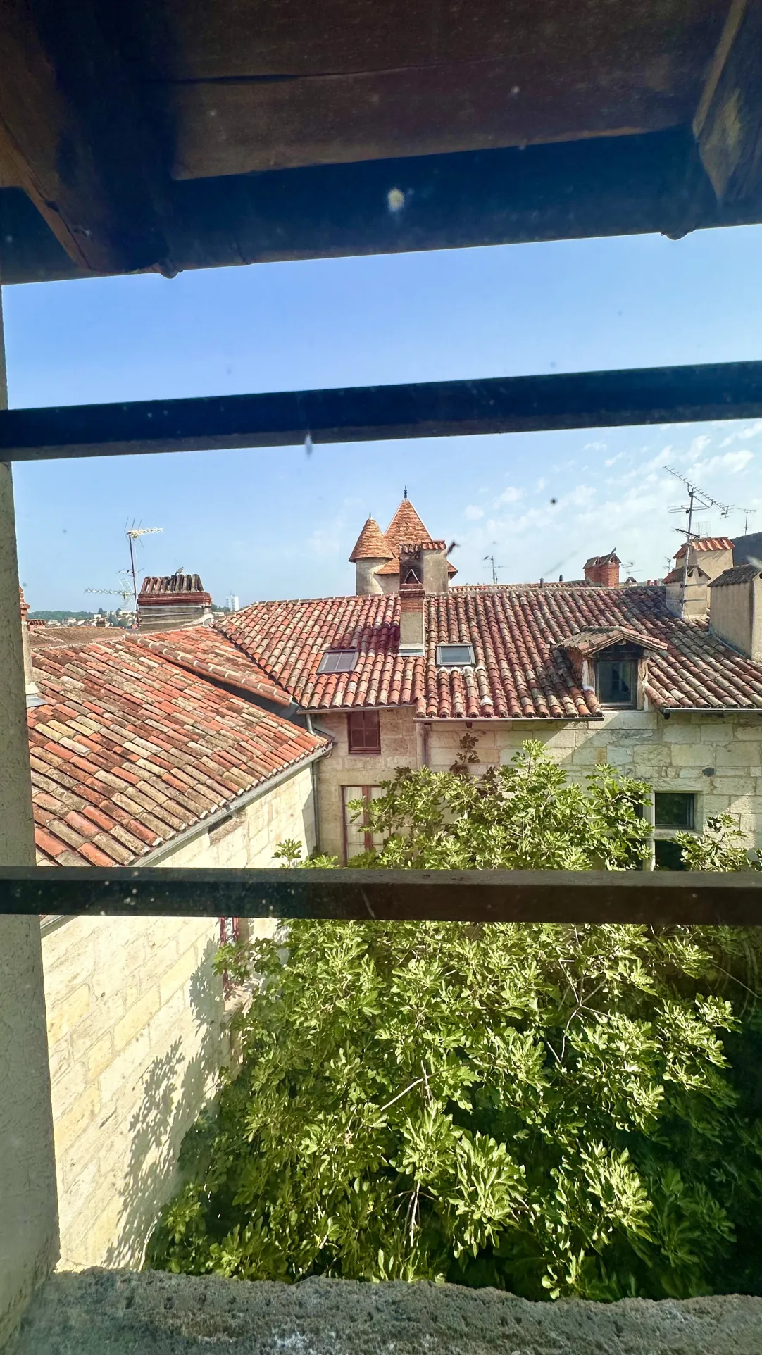 Appartement T2 de 26 m² à Périgueux dans un immeuble en pierre historique