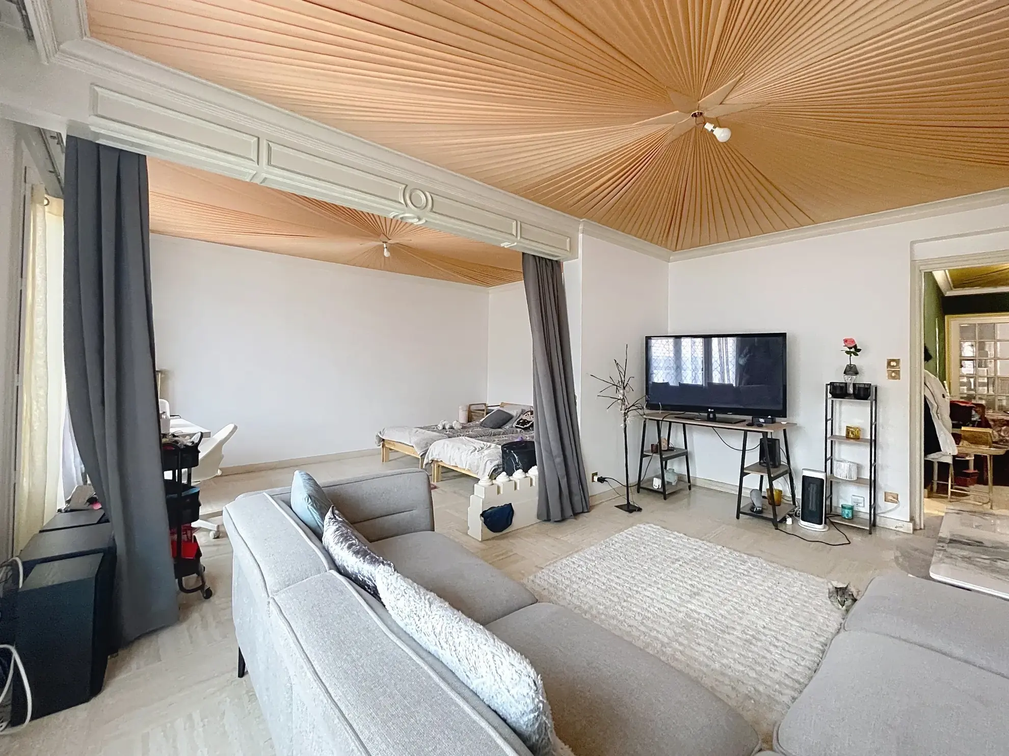 Appartement T4 à Saint-Étienne avec balcon, cave et ascenseur – Idéal résidence ou investissement locatif