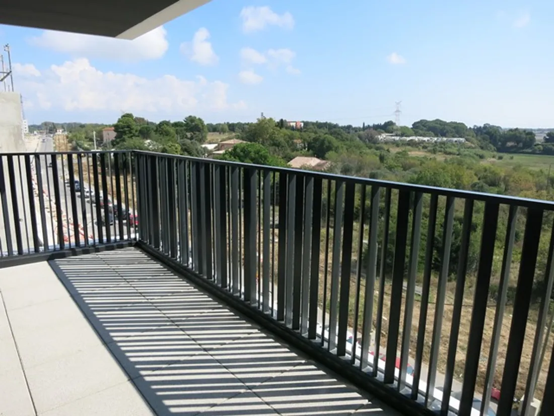 Appartement 2 pièces avec terrasse et parking à Montpellier Port Marianne