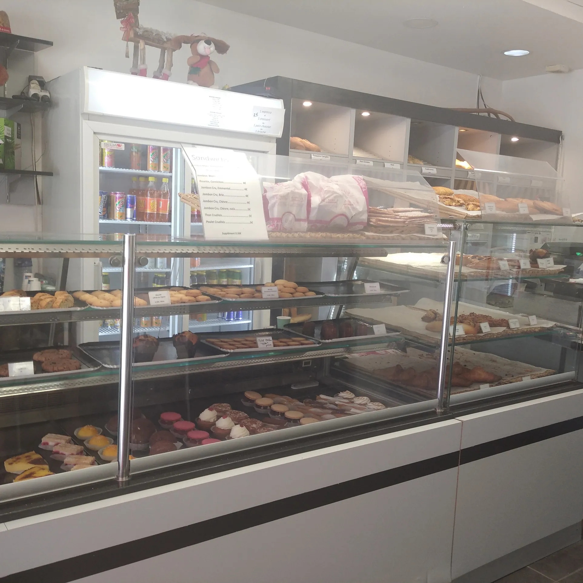 A vendre fonds de commerce boulangerie à Montpellier, local spacieux, matériel complet, forte rentabilité