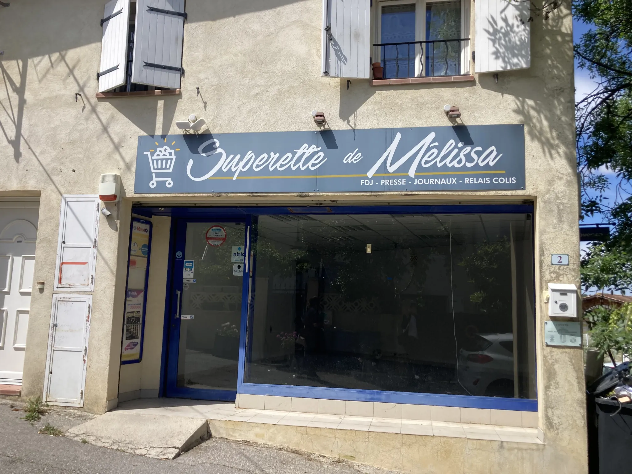 Local commercial en centre-ville de Calas - Droit au bail de 25 m²