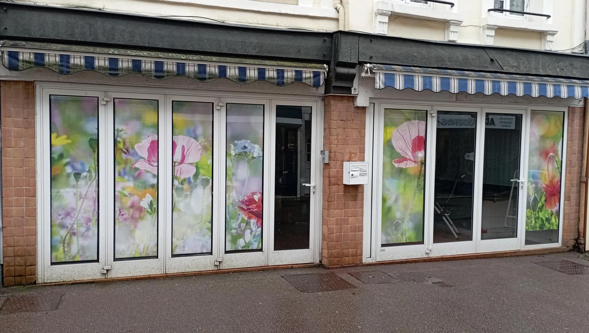 Immeuble en centre-ville de Lillebonne avec local commercial et logement à vendre