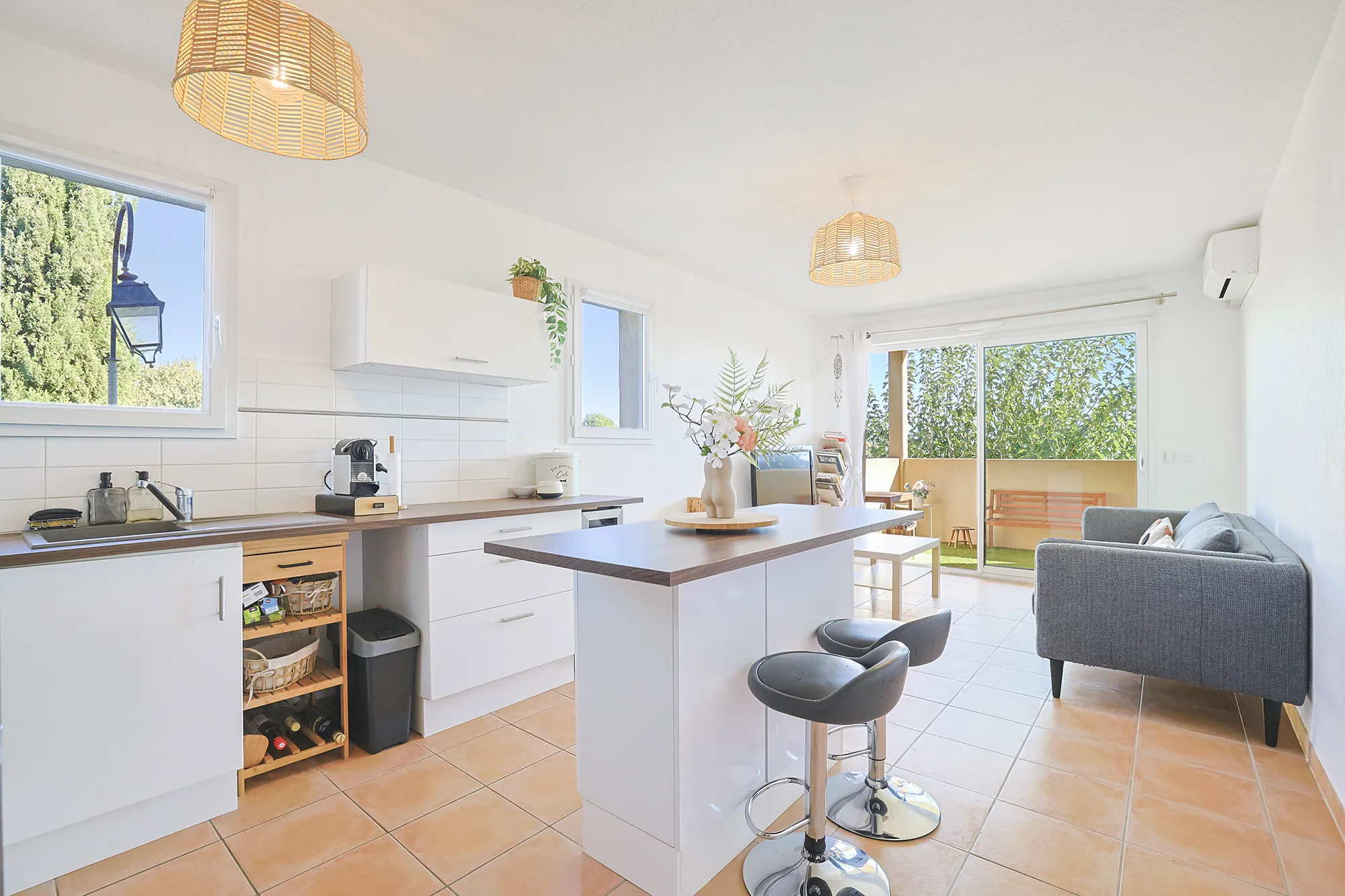 Appartement T2 rénové de 44,35 m² avec terrasse à La Farlède