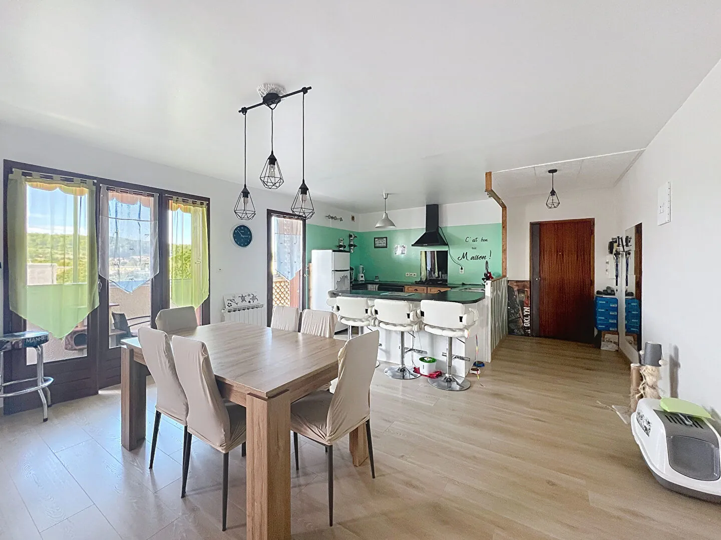 Appartement T3/4 à Gardanne avec balcon, cave et garage - Opportunité à saisir 