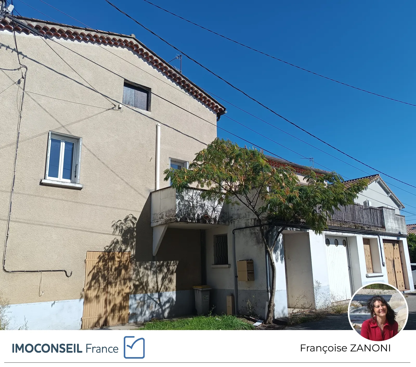 Maison de village avec 3 appartements, terrasse, garage et parking à Aubenas