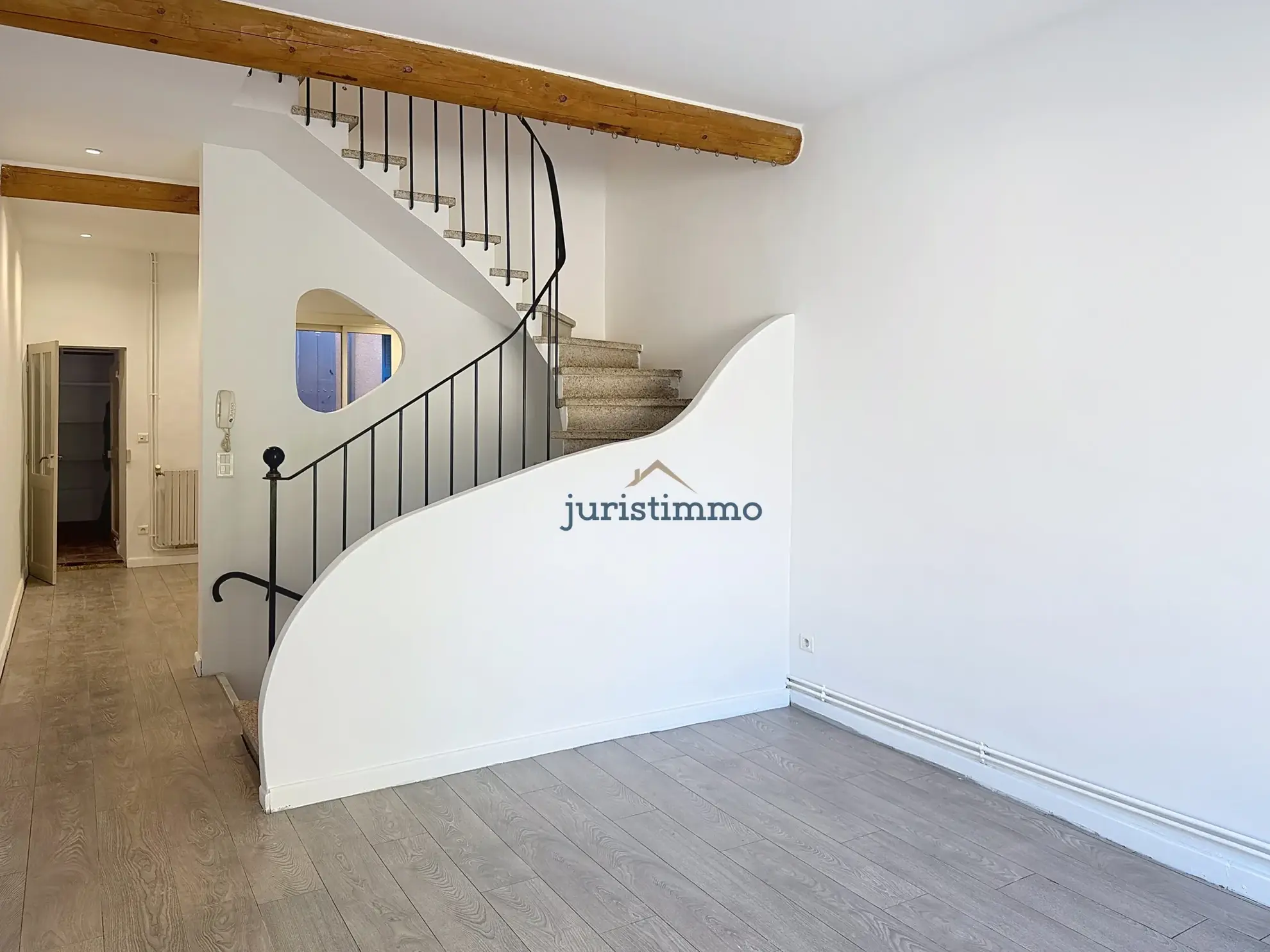 Maison de ville à Vaison-la-Romaine avec vue sur vestiges romains