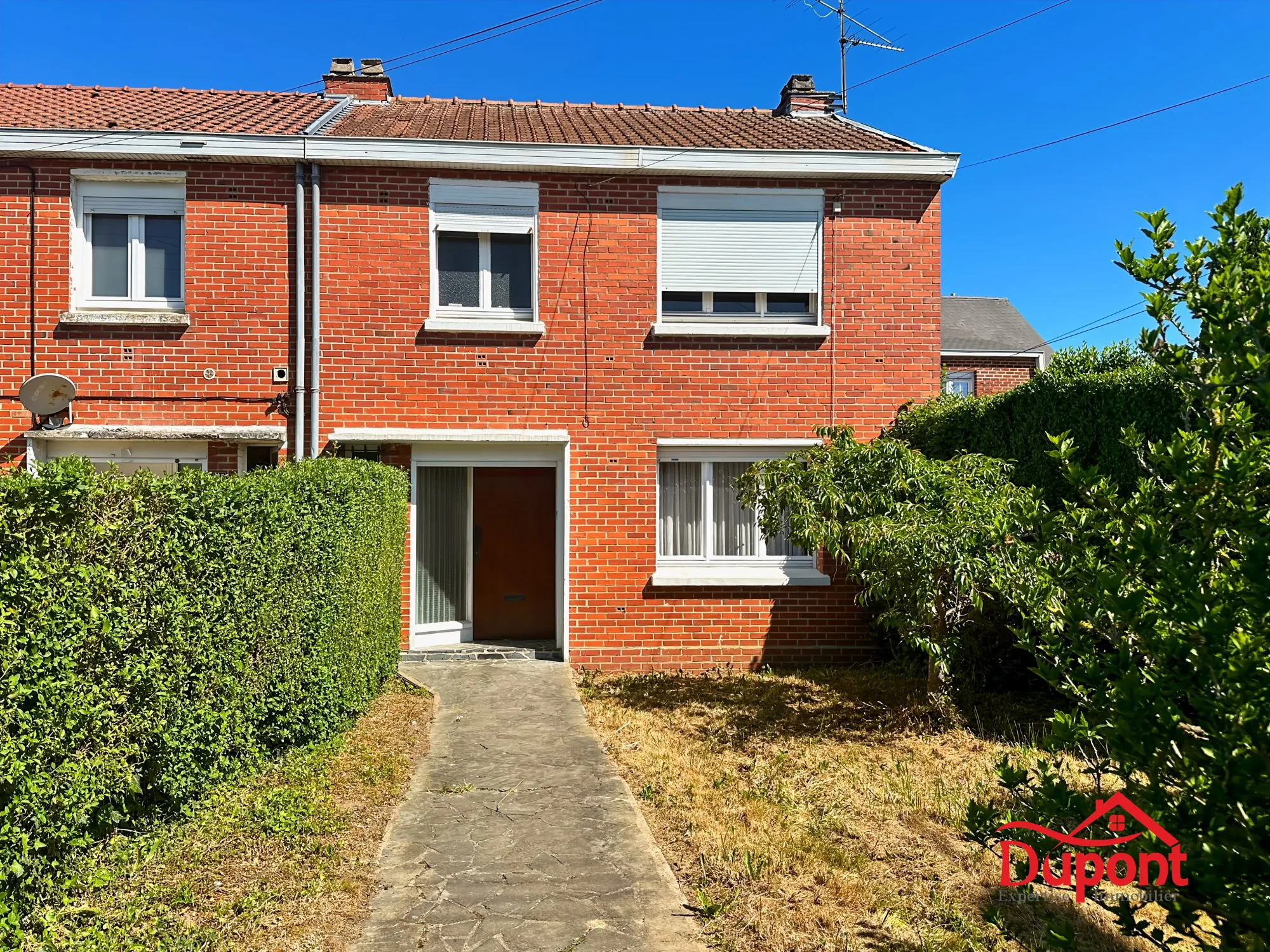 Maison semi-individuelle avec jardin à Maubeuge, proche commodités