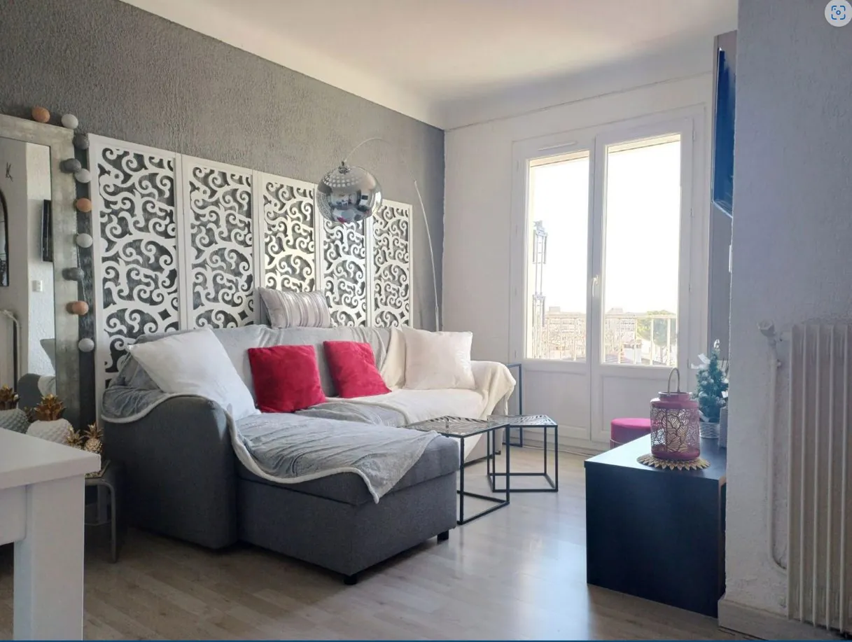 Appartement à vendre à Canet-en-Roussillon, proche plage avec balcon et vue imprenable 