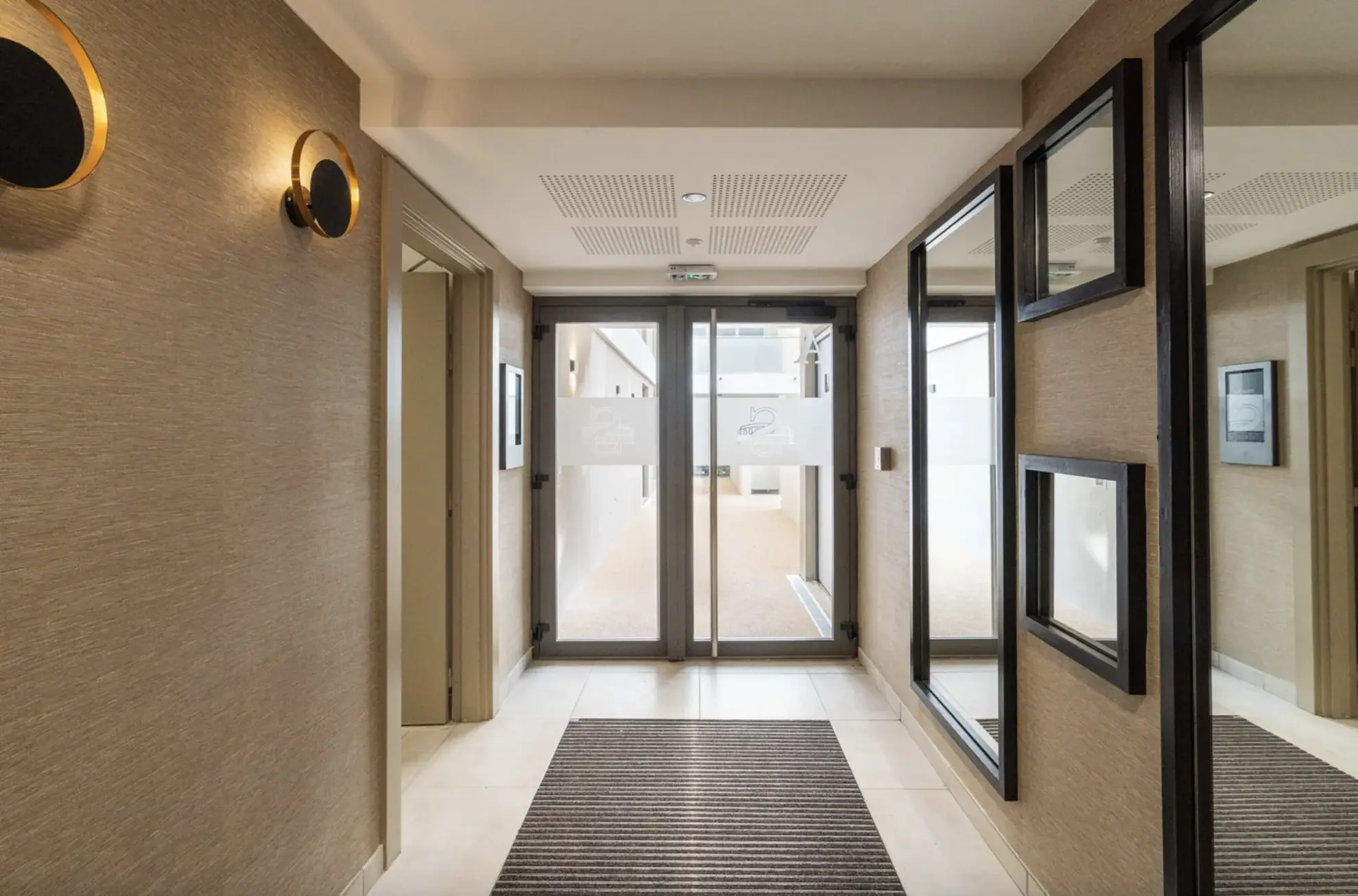 Appartement T4 lumineux avec terrasse, parking et cellier à Nîmes