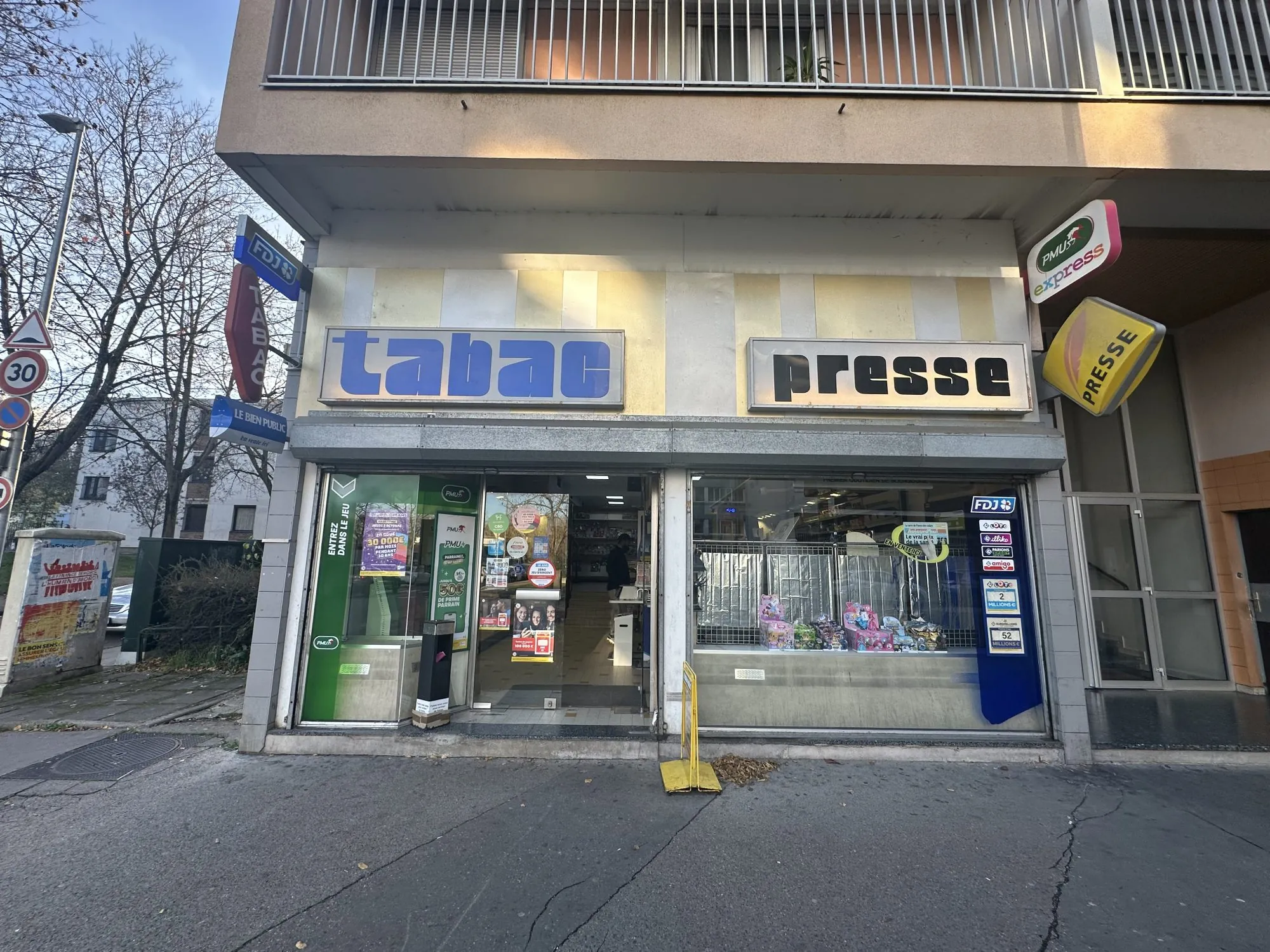 Fonds de commerce Bar Tabac Presse à Dijon - 175 m²