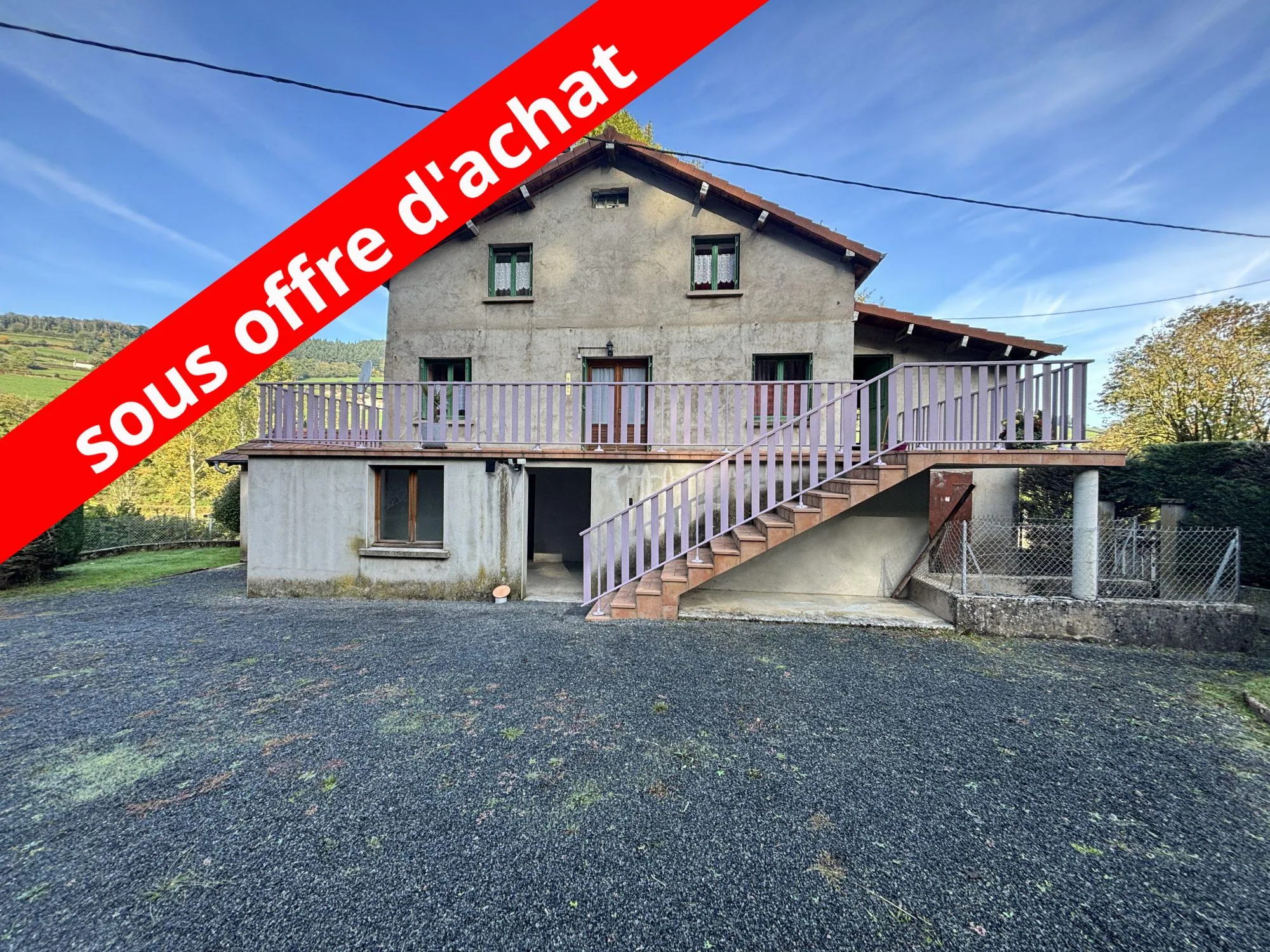 Charmante maison à rénover avec terrain plat à Deux-Grosnes