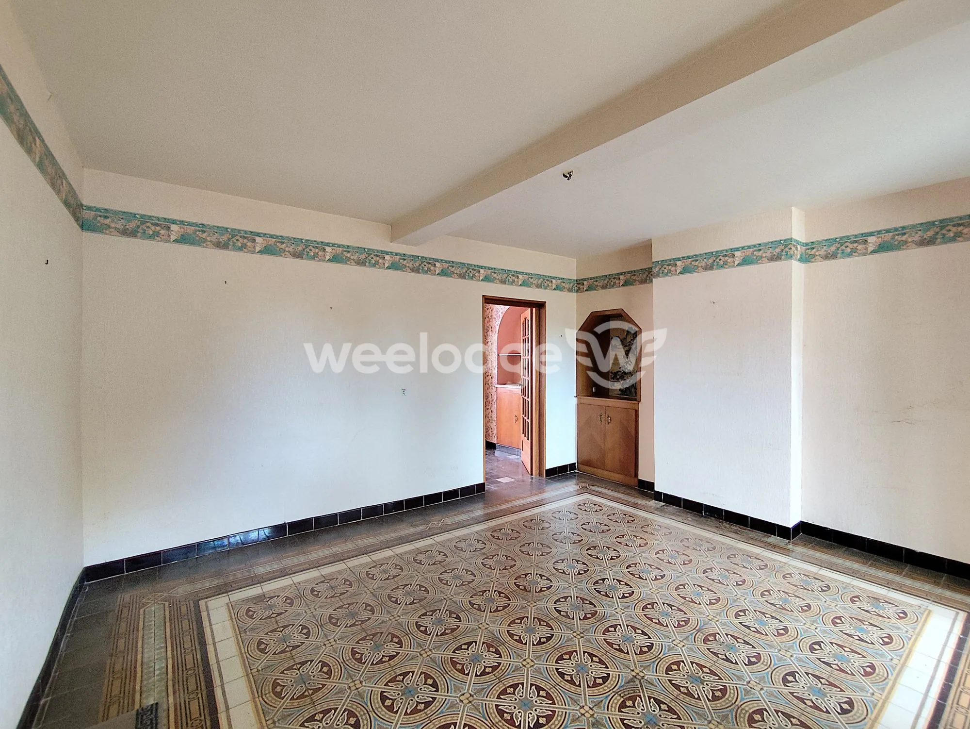 Maison à vendre à Fourmies - Charmante maison à rénover de 140 m² avec terrain et dépendances 