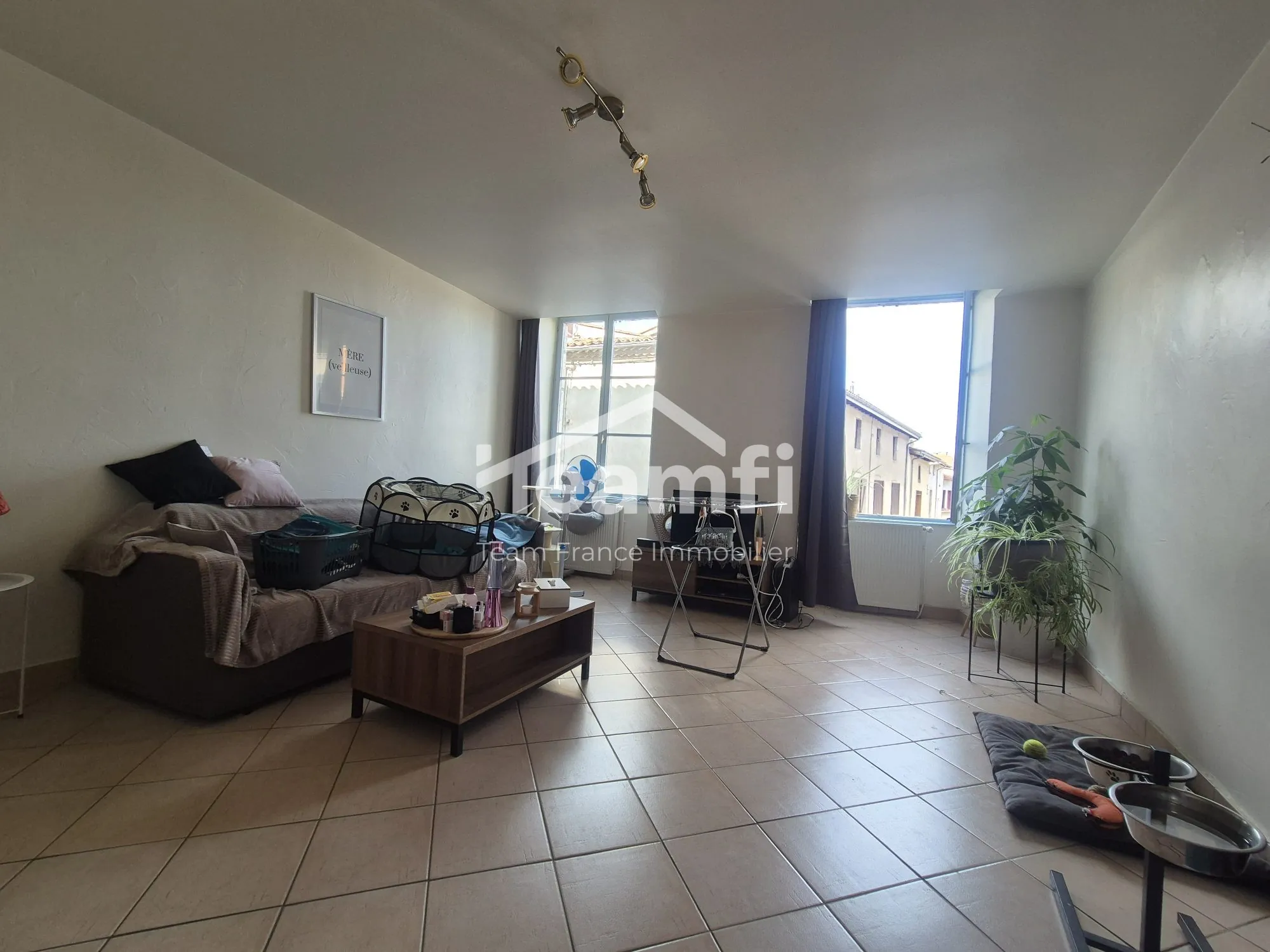 Investissez dans un immeuble de rapport à Courpière avec rentabilité élevée