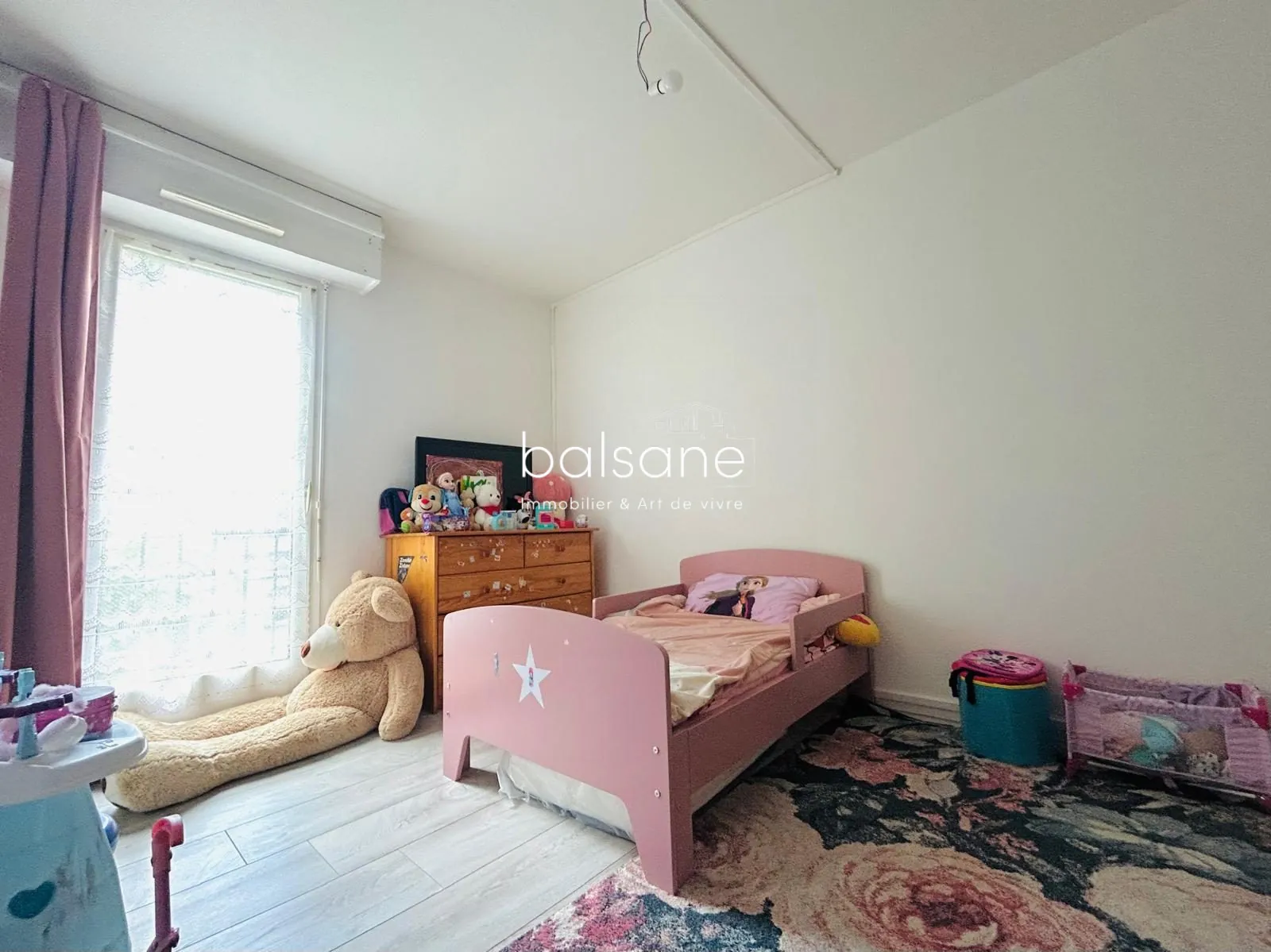 Appartement 82m² avec stationnement sécurisé à Rouen