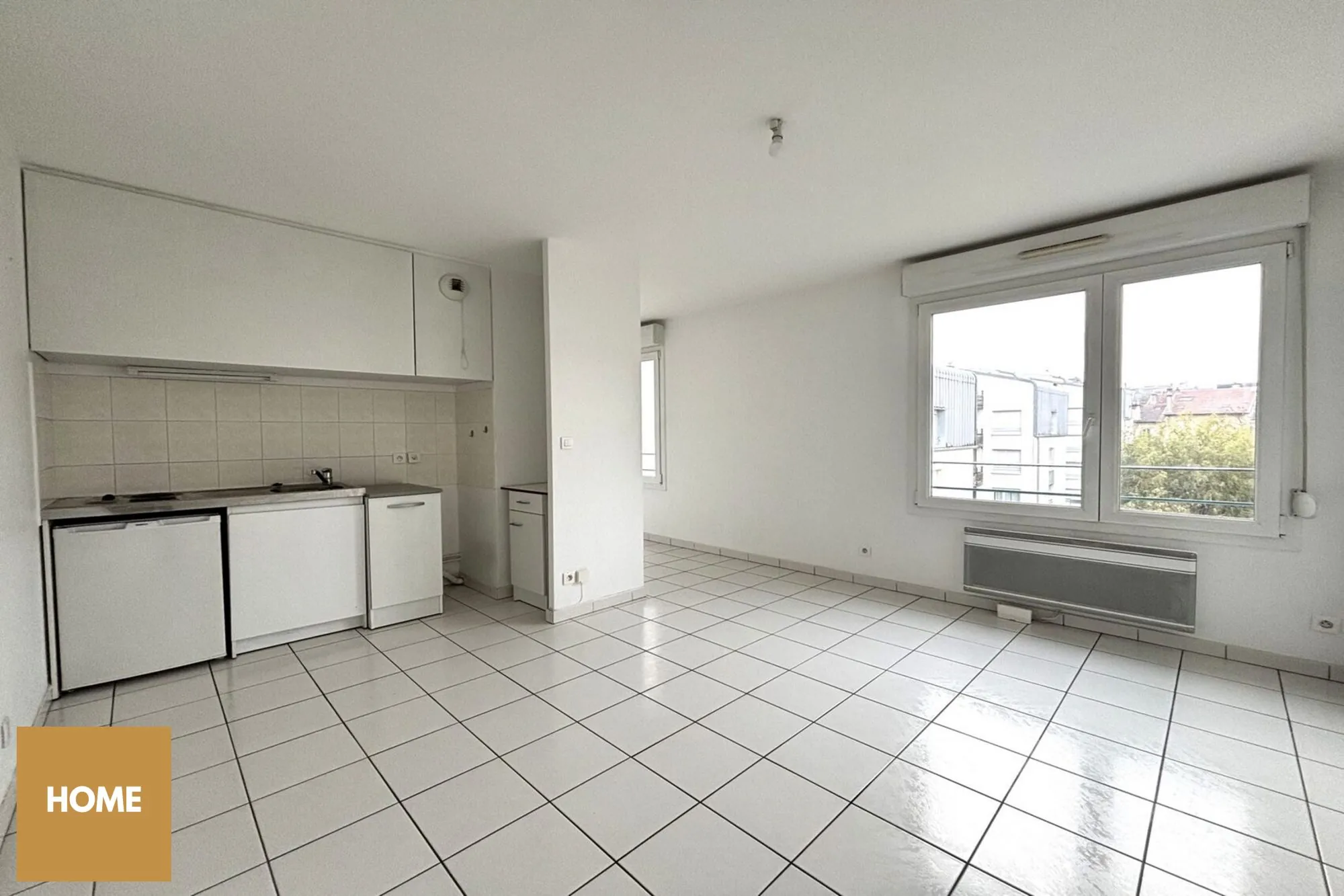 Appartement T2 de 40m² à Nancy avec stationnement et luminosité optimale 