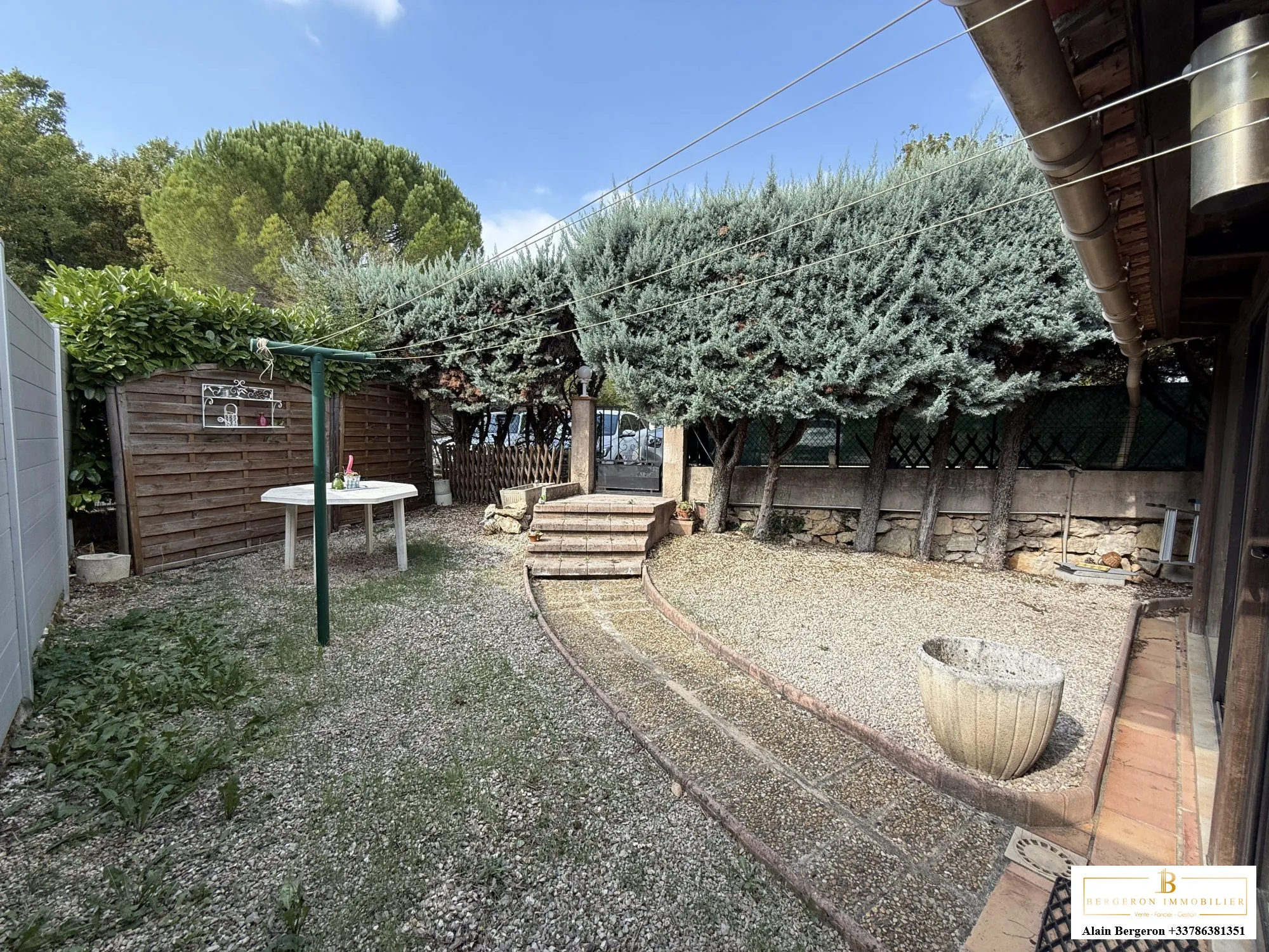Maison 3 pièces à Saint Cézaire sur Siagne avec jardin et piscine