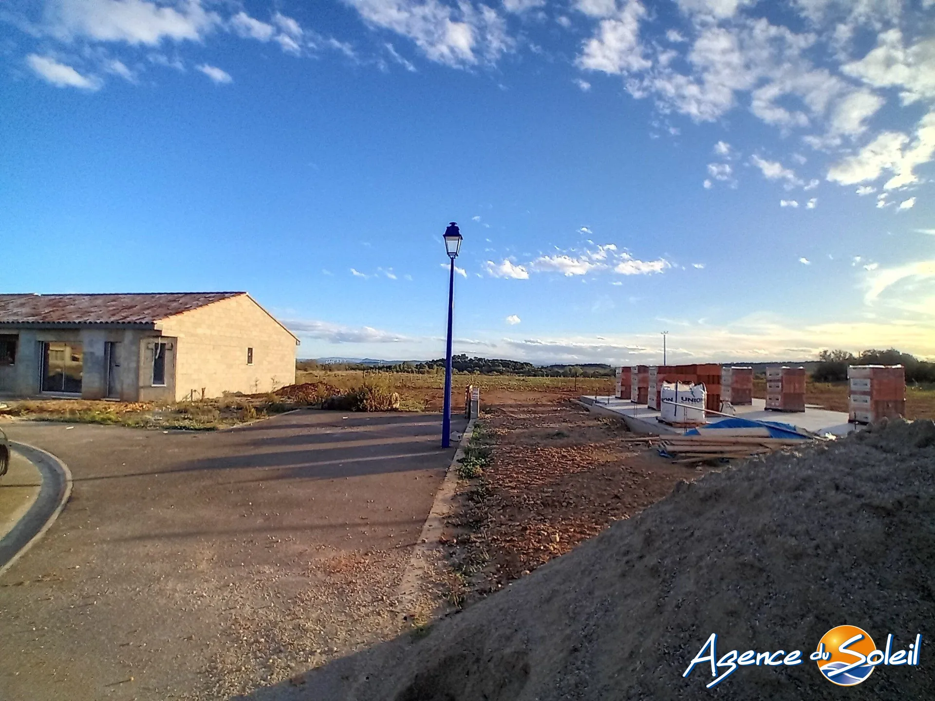 Terrains constructibles à Roubia proche du canal du Midi - Lotissement paisible