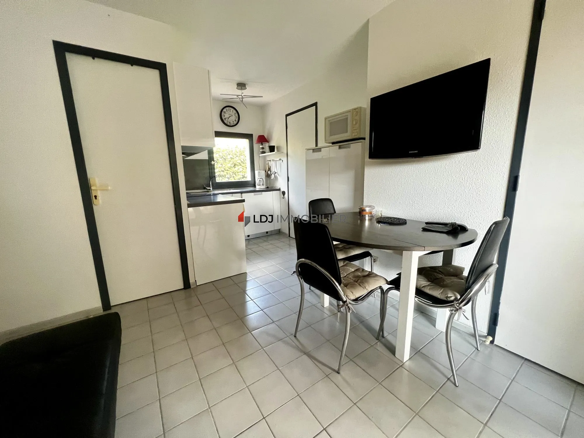 Maison à vendre Île des Pêcheurs avec piscine et équipements de loisirs 