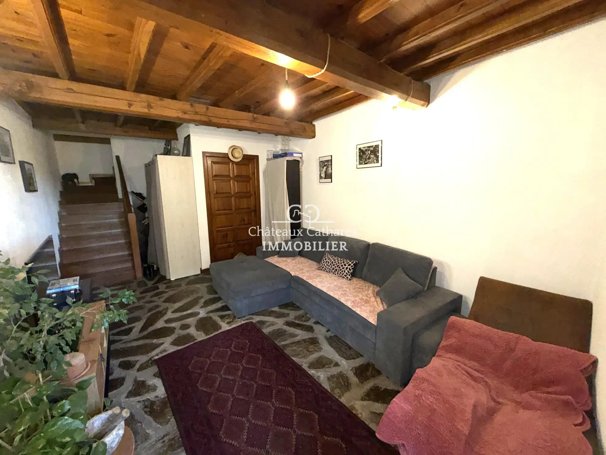 Maison de village rénovée à Montner avec terrasse et vue panoramique 