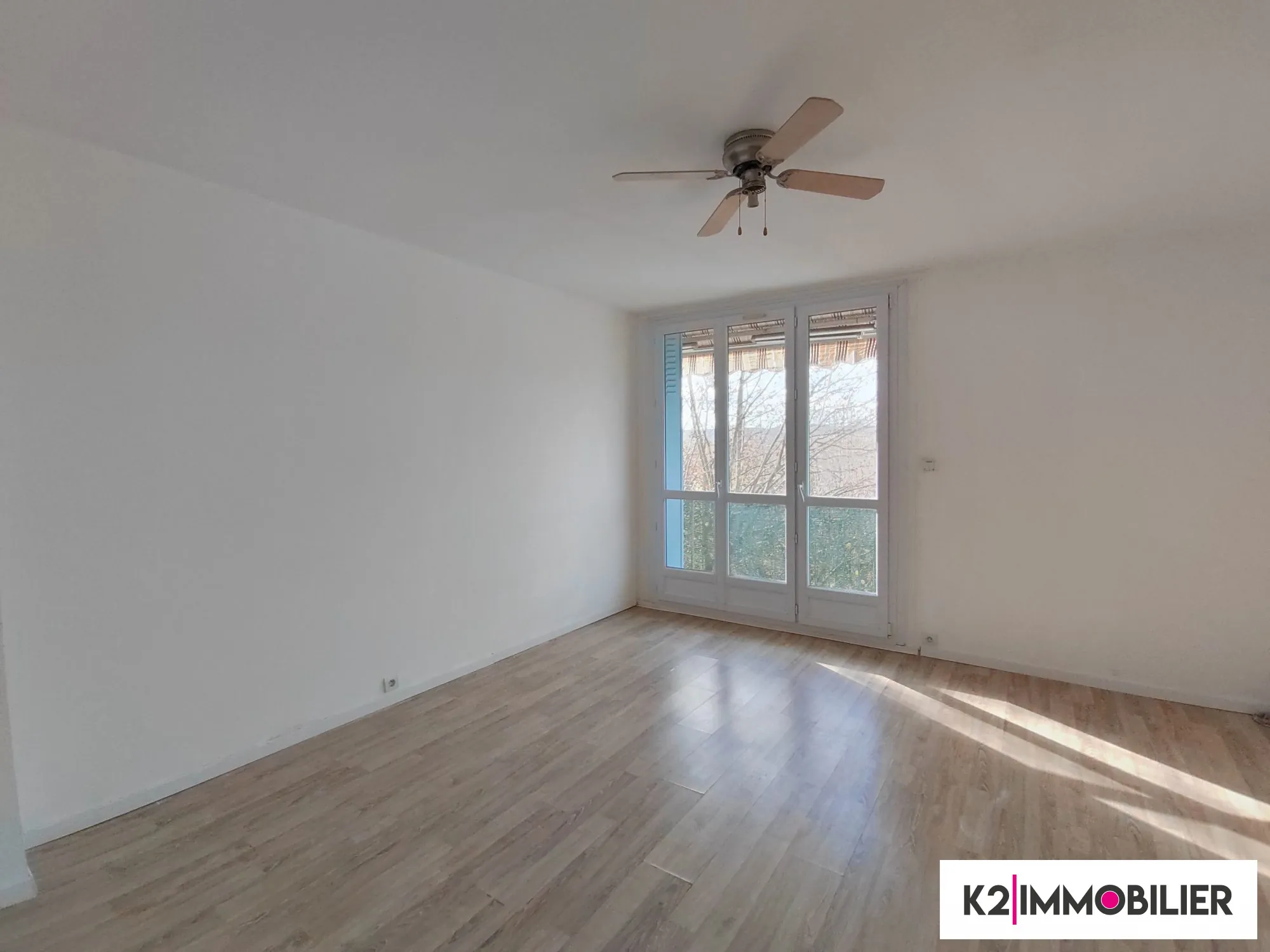 Appartement T4 lumineux à Montélimar avec terrasse et cave