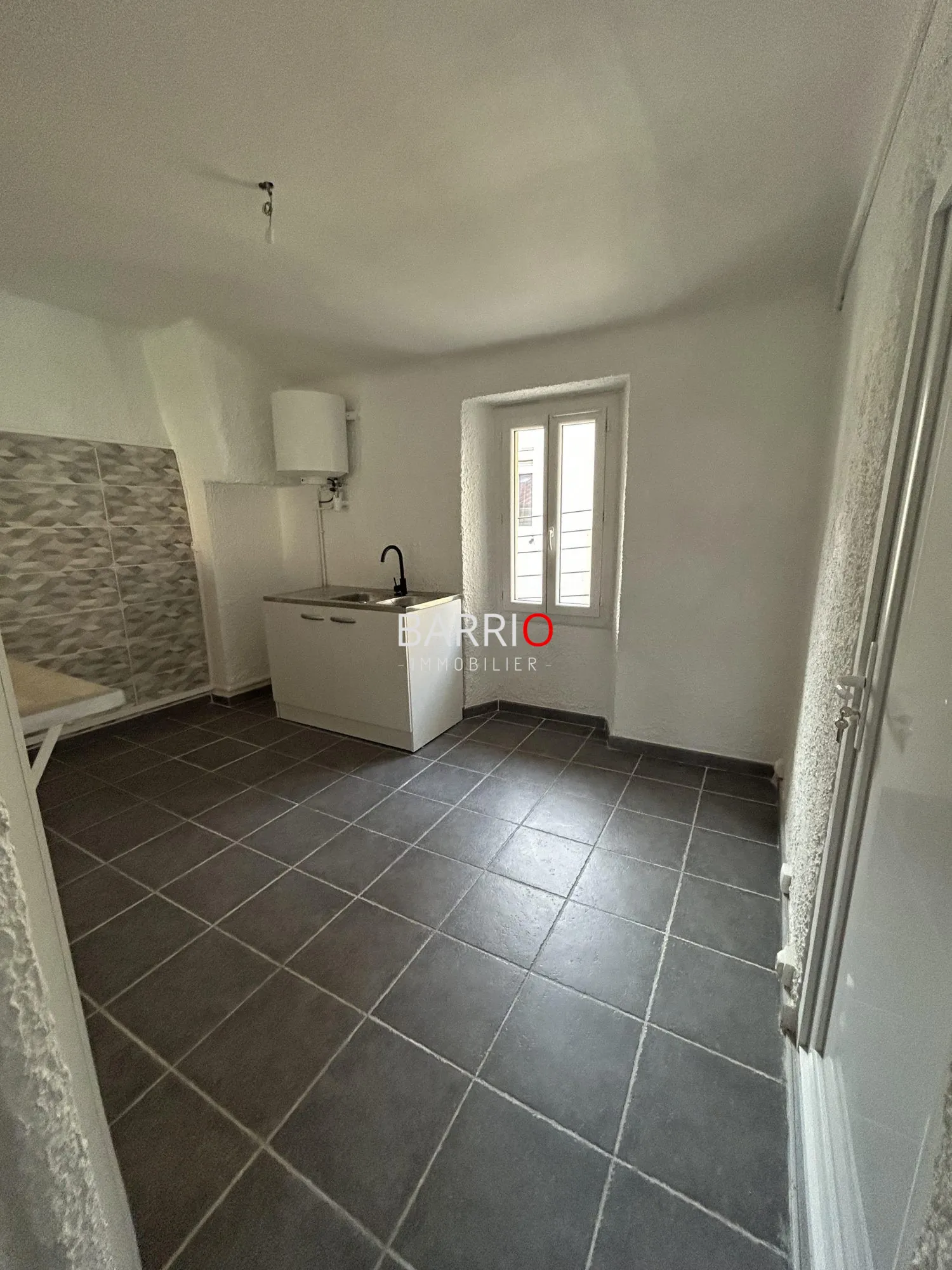 cuisine a équiper  Appartement lumineux 2 chambres à Port-Vendres face à l'obélisque 