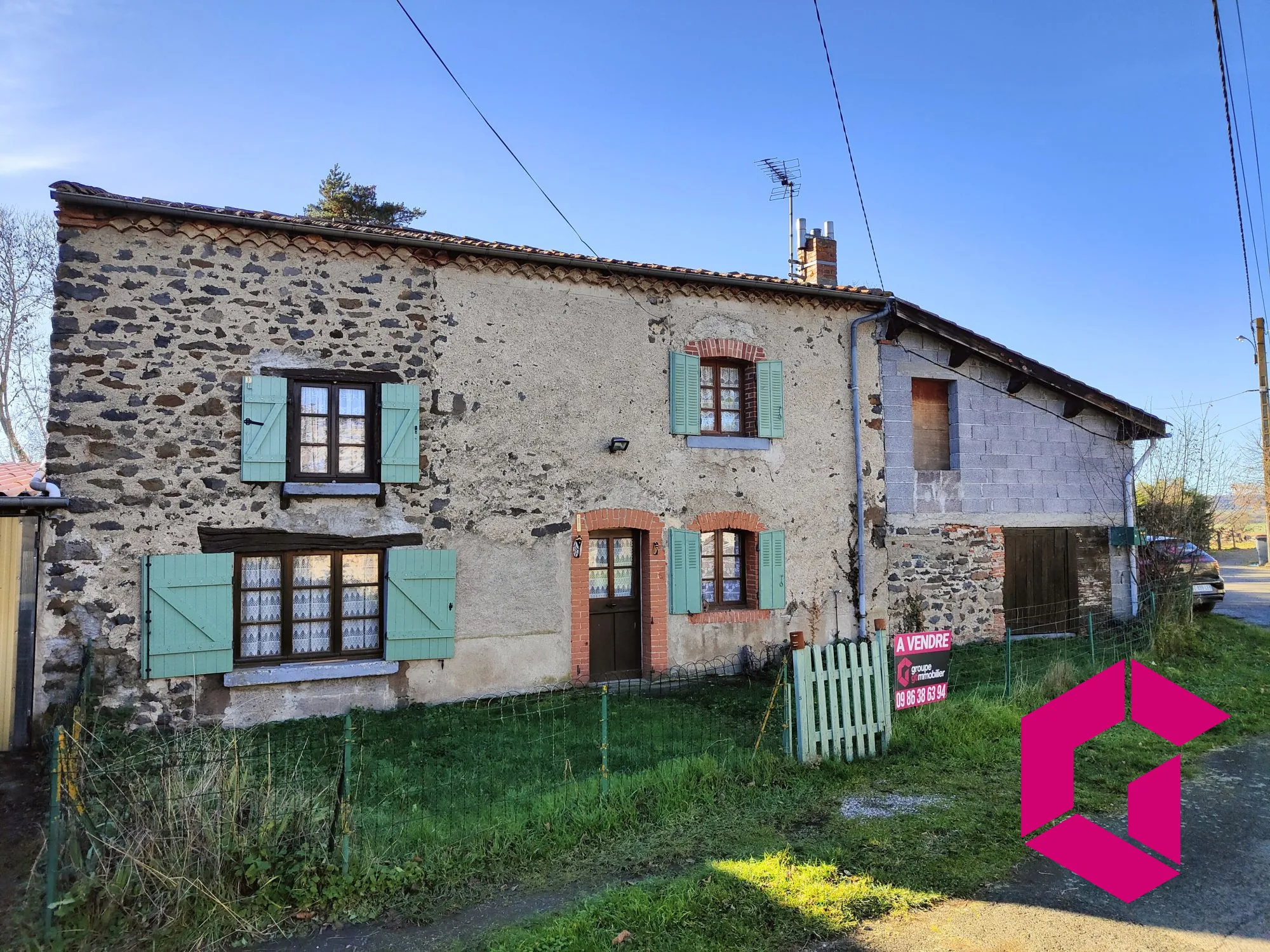 Maison à vendre à Saint-Georges-d'Aurac : 3 pièces, 63 m², rénovation récente