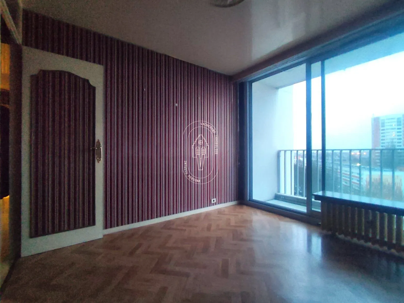 Appartement 75 m² à vendre à Roubaix, 2 chambres, terrasse, proche commerces 