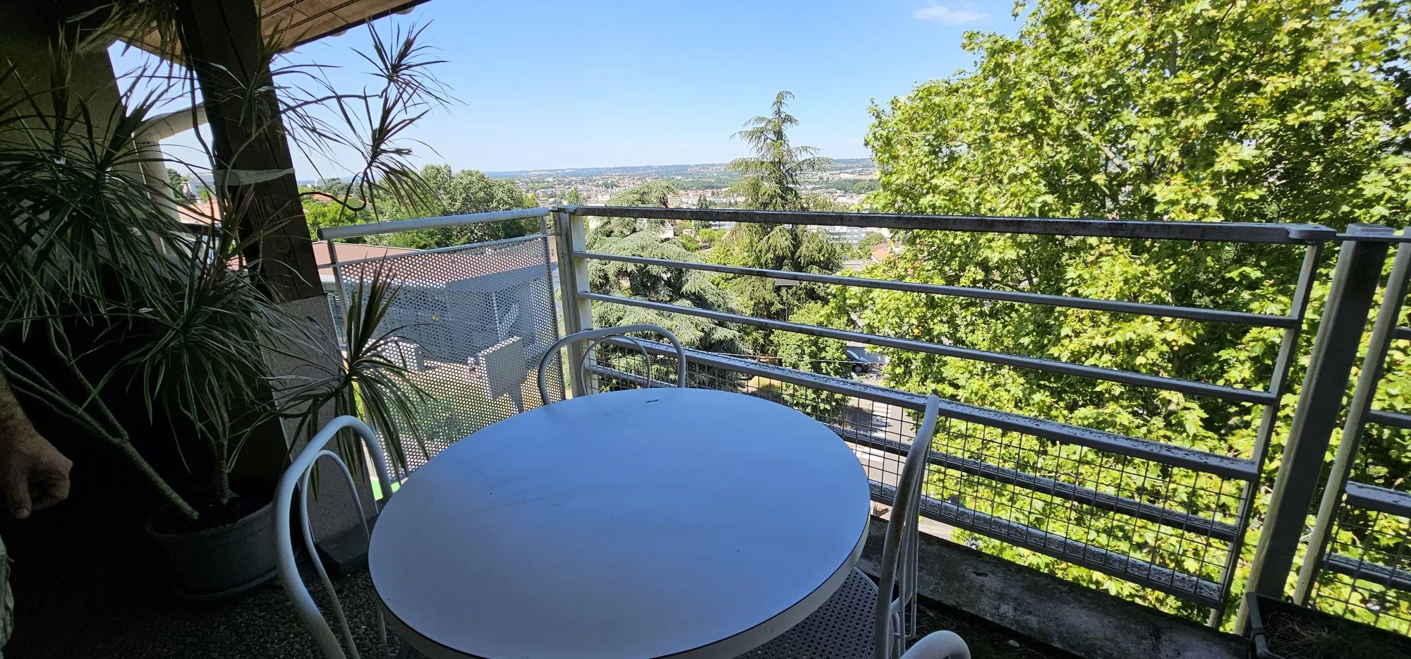 Appartement duplex T2 avec terrasse à Toulouse, Guilhemery