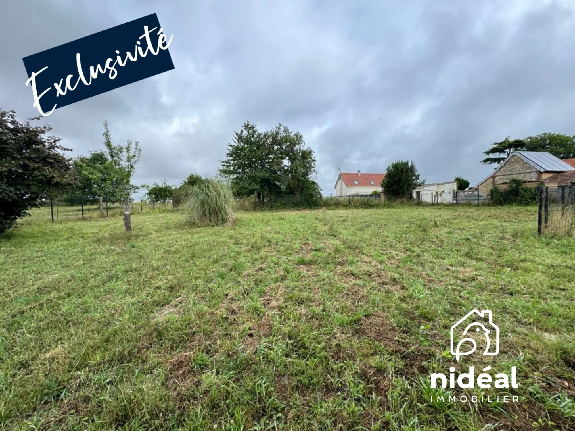 Terrain à vendre de 650 m² à Amfreville-sur-Iton - Emplacement idéal proche commodités