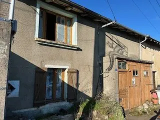 Maison ancienne à vendre à Tranqueville-Graux avec joli jardin et fort potentiel de rénovation