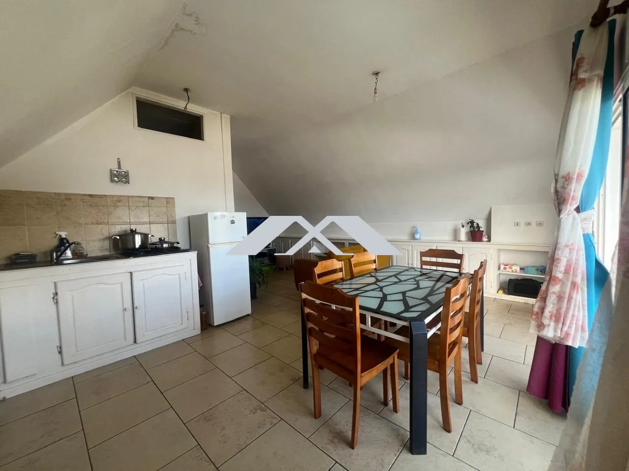 Appartement T3 avec Vue Mer et Montagne à Saint-Joseph, Réunion 