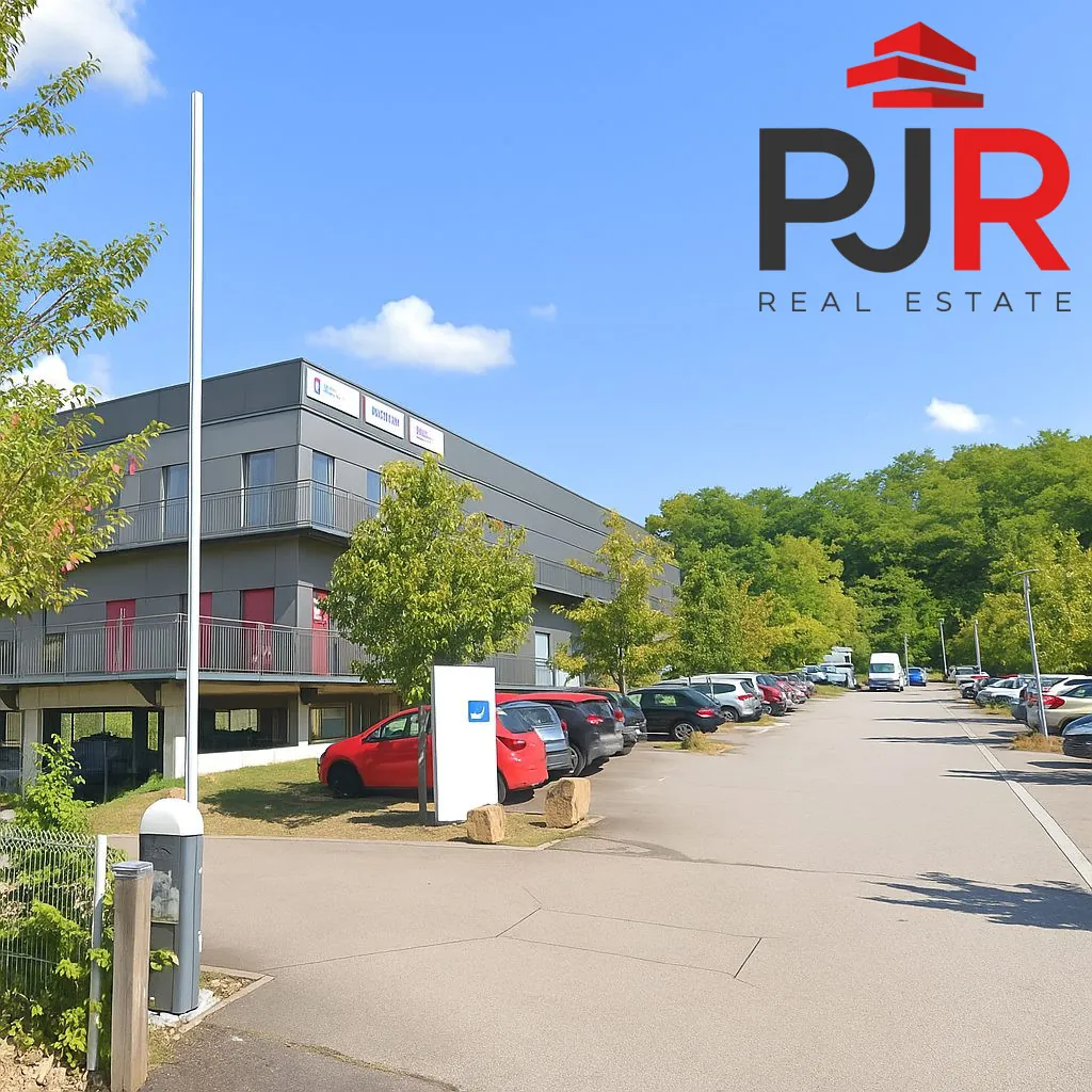 À vendre bureaux modernes de 83 m² à Nancy-Maxéville avec parking privé