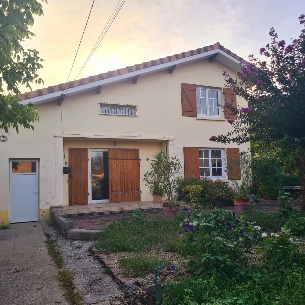 Maison 6 Chambres avec Jardin Privatif à Libourne, à Rénover