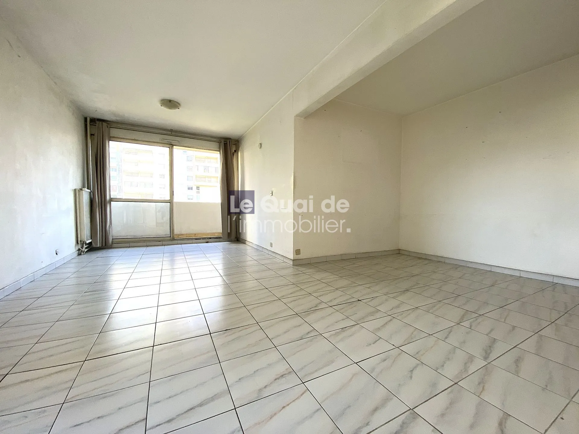 Appartement lumineux avec terrasse à vendre à Grenoble - Opportunité d'investissement 