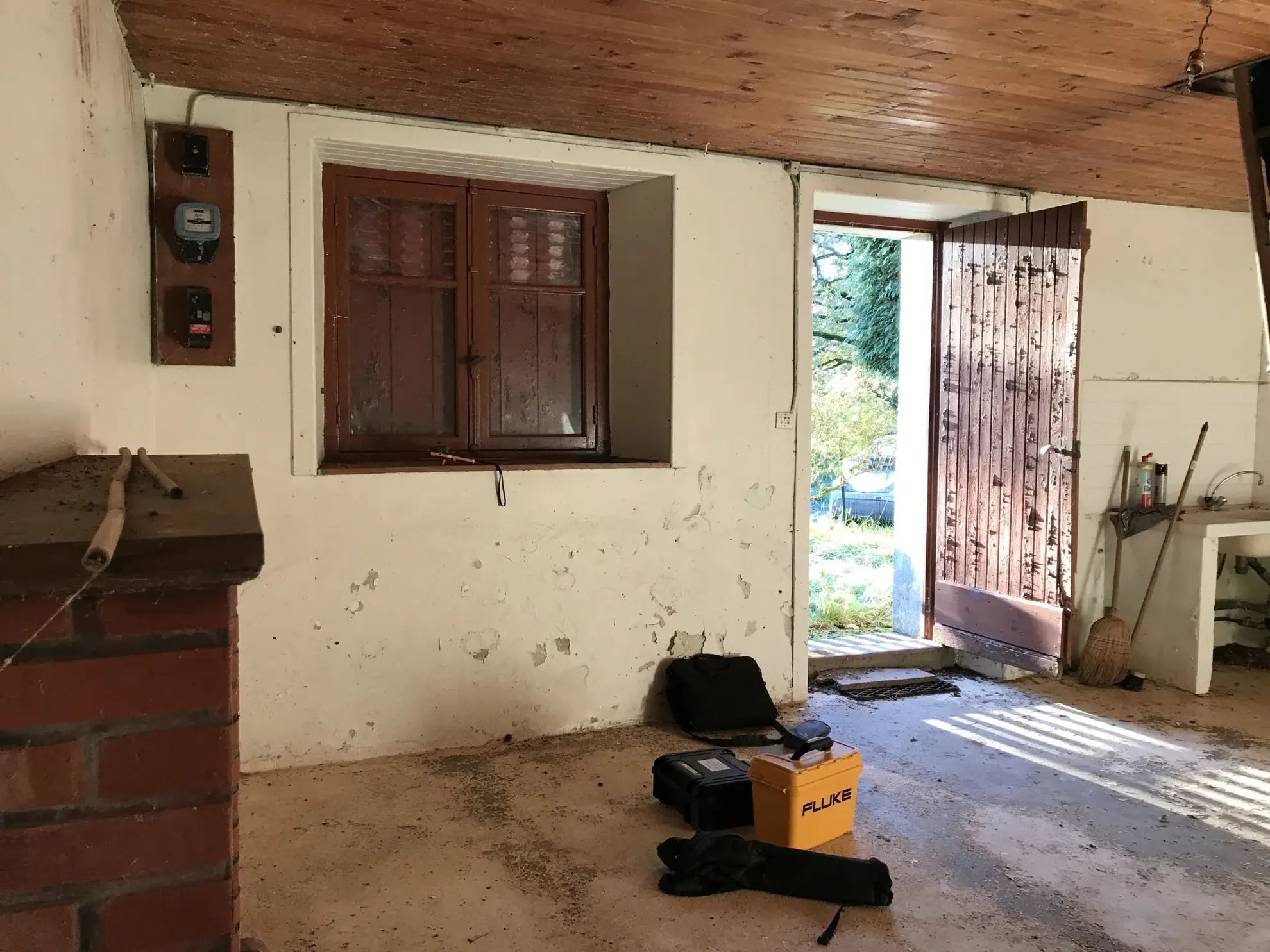 Terrain constructible de 1088 m² à Entrechaux dans le Vaucluse 