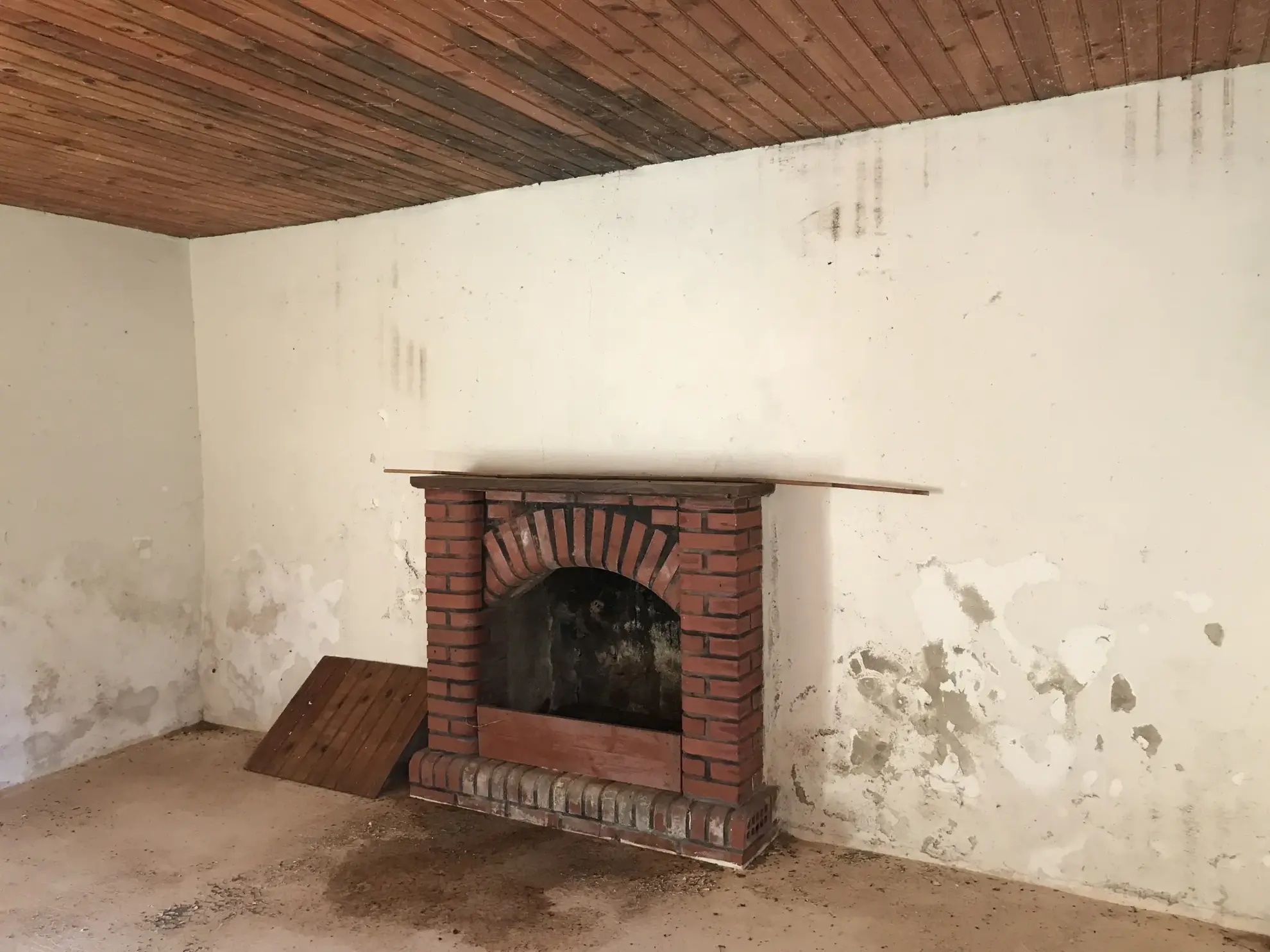 Terrain constructible de 1088 m² à Entrechaux dans le Vaucluse 