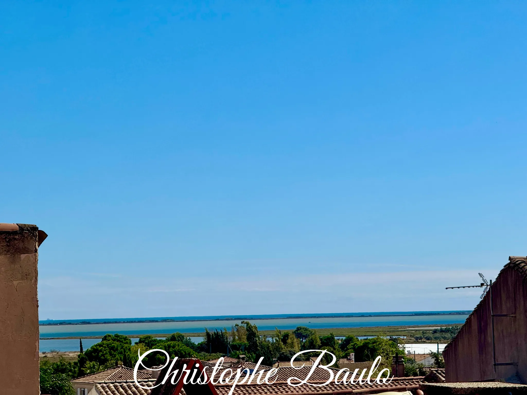 Maison de village à vendre à Mireval avec toit-terrasse sans charges 