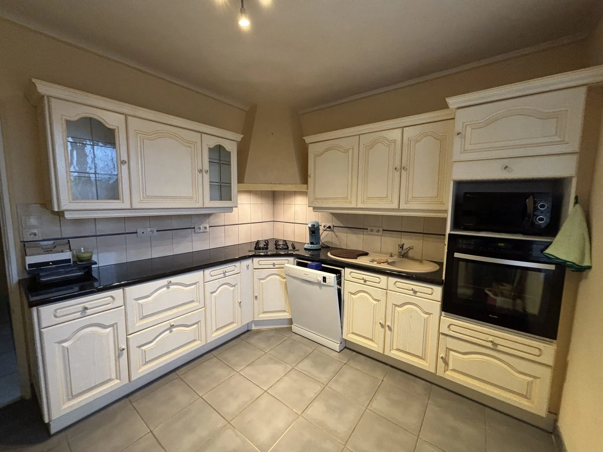 Maison de campagne à vendre à Saint-Benin-d'Azy avec potentiel de rénovation