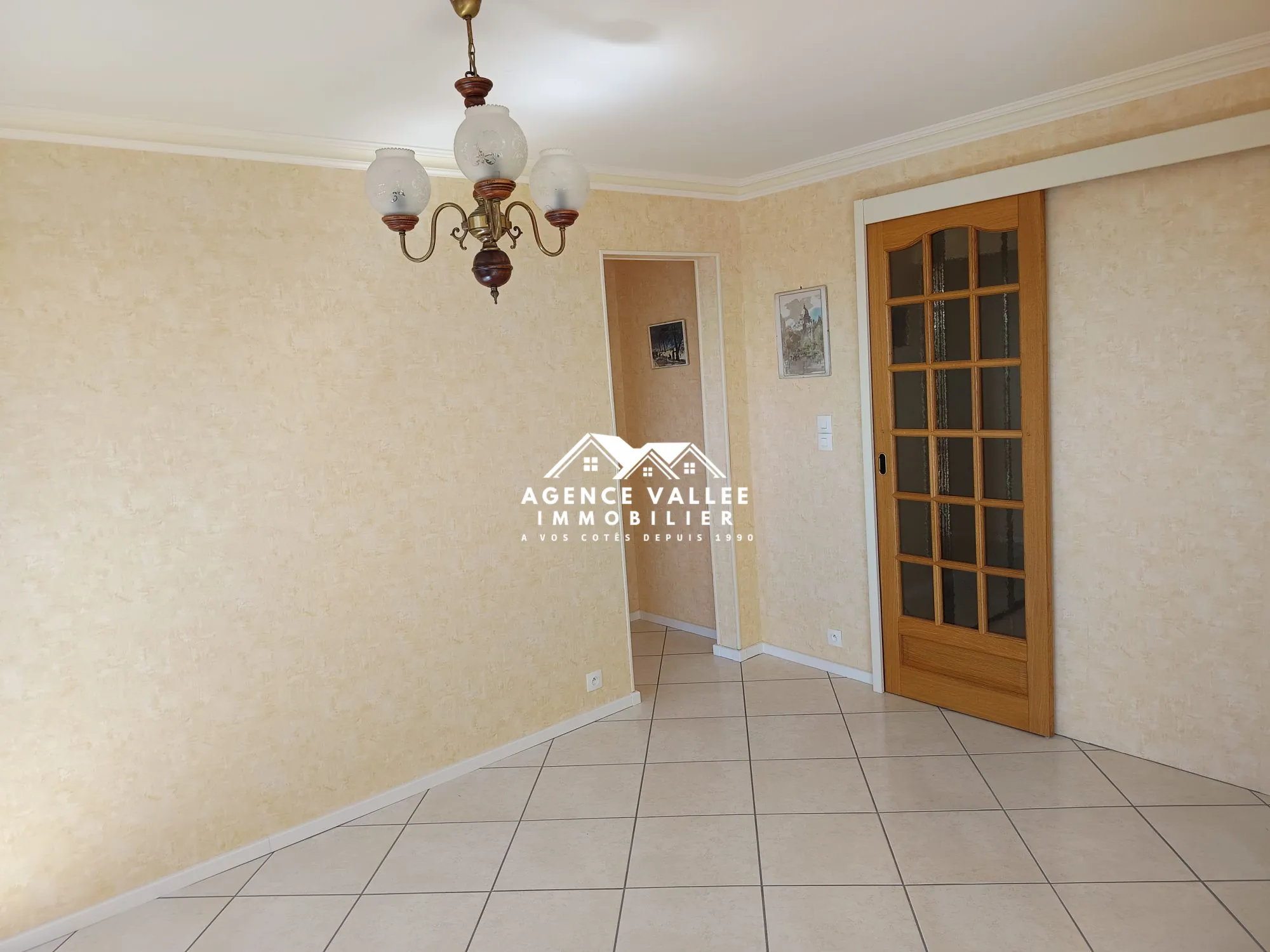 Appartement 5 pièces de 92 m² avec balcon, cave et box à Corbeil-Essonnes 