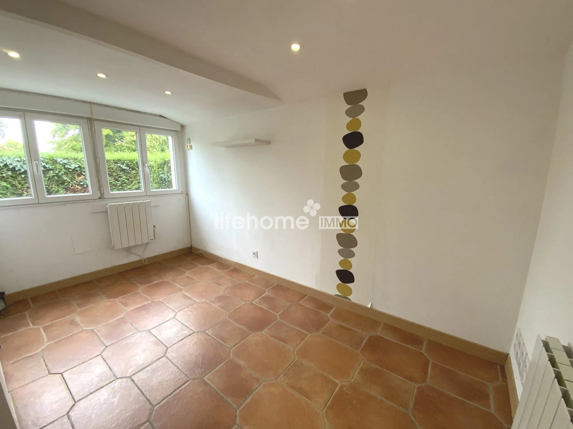 Maison de 140 m² avec jardin à Villedieu-sur-Indre, proche écoles et commerces 