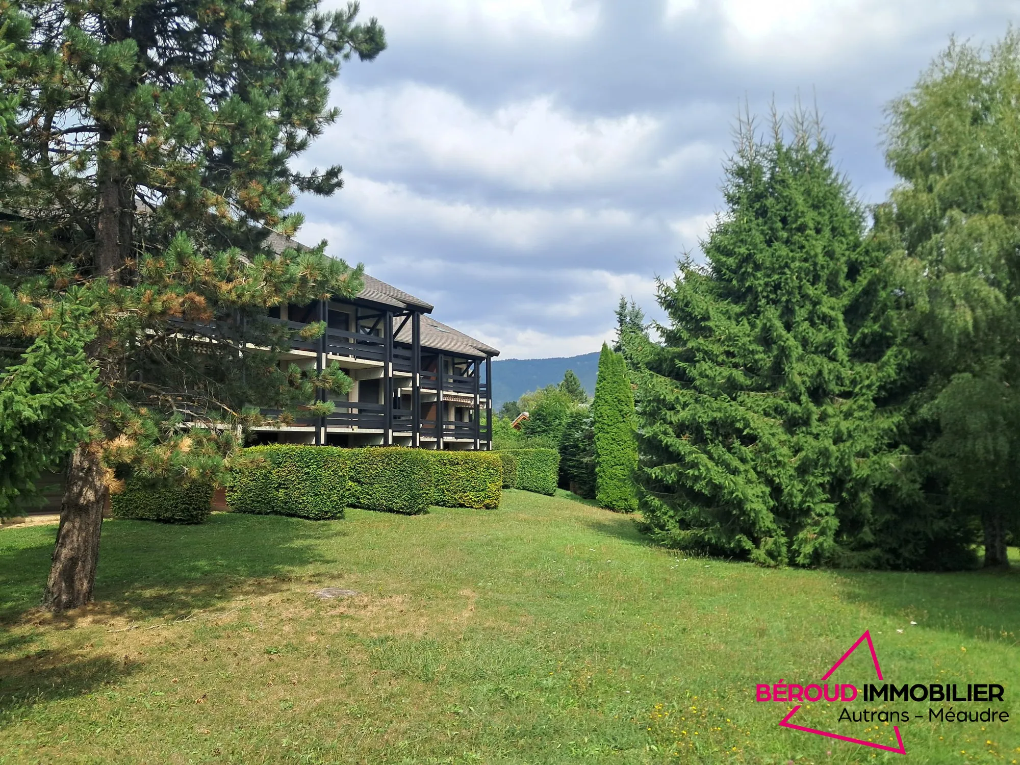 A vendre studio cabine à Autrans-Méaudre, Vercors - vue sur tremplin