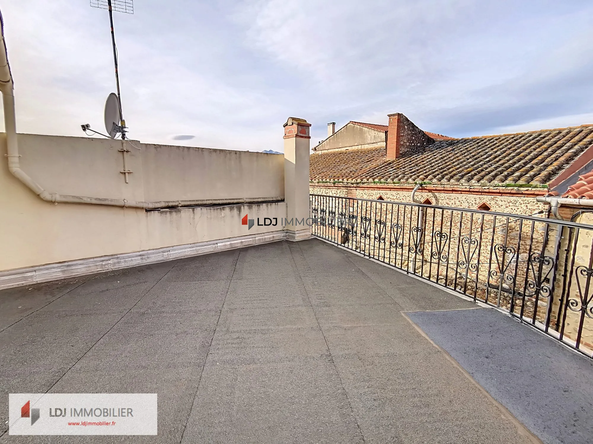 Maison familiale 4 chambres à Millas avec garage et terrasse