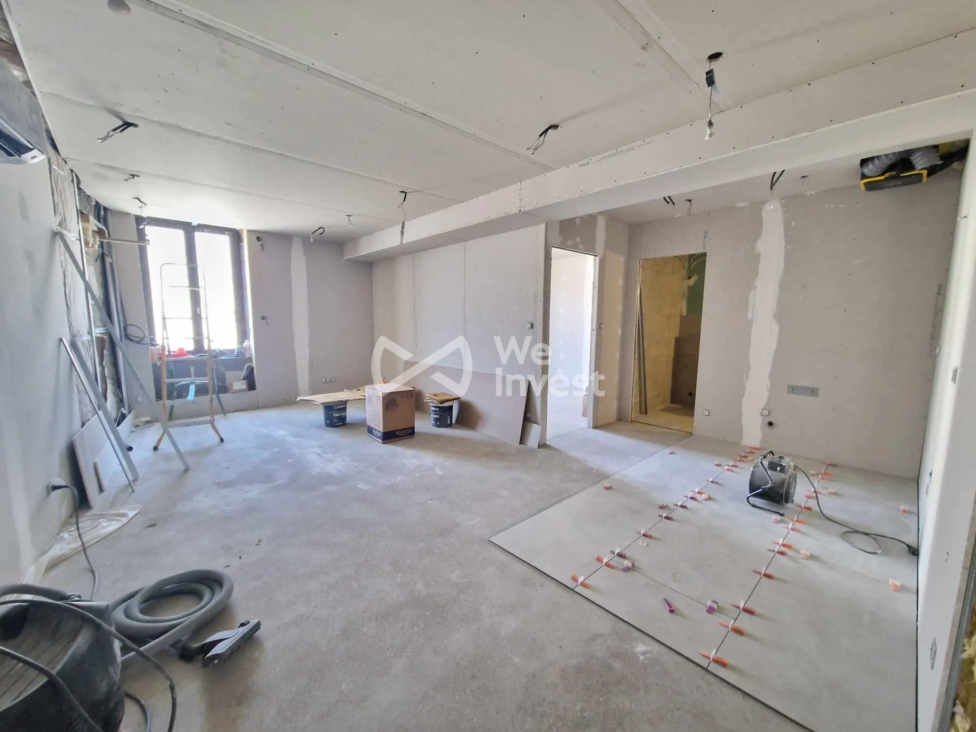 Bel appartement T2 rénové de 45m² en centre de Chavigny