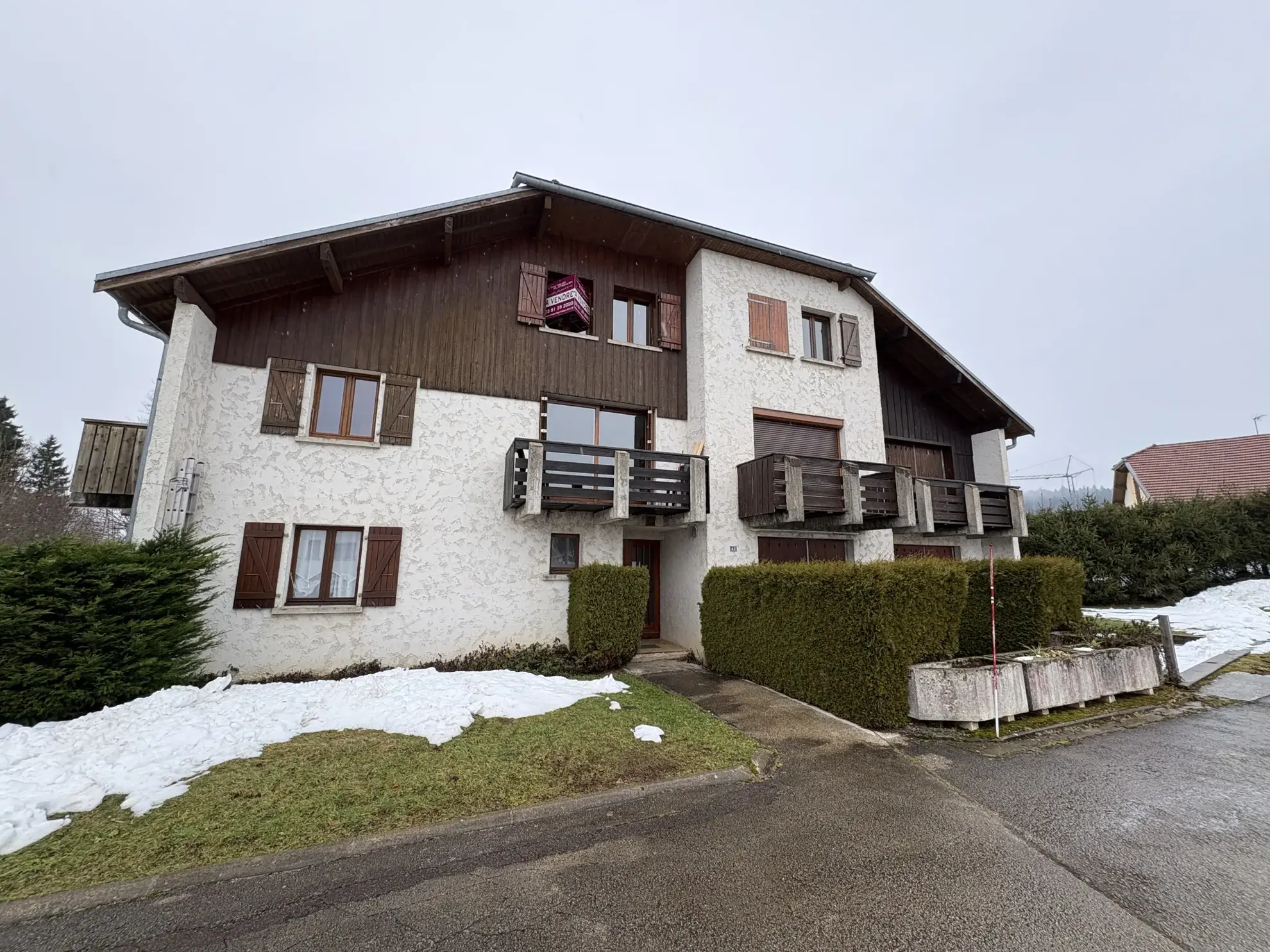 Appartement T1 avec mezzanine et garage à Les Fourgs