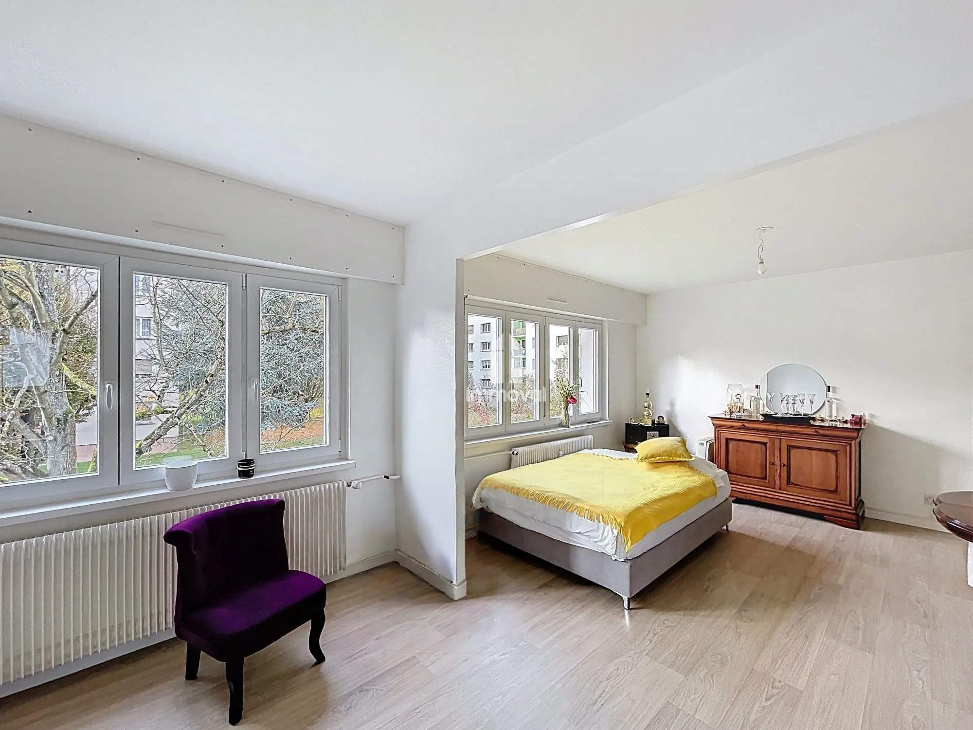 Appartement à Strasbourg rue Virgile avec balcon, cave et garage - Rénové