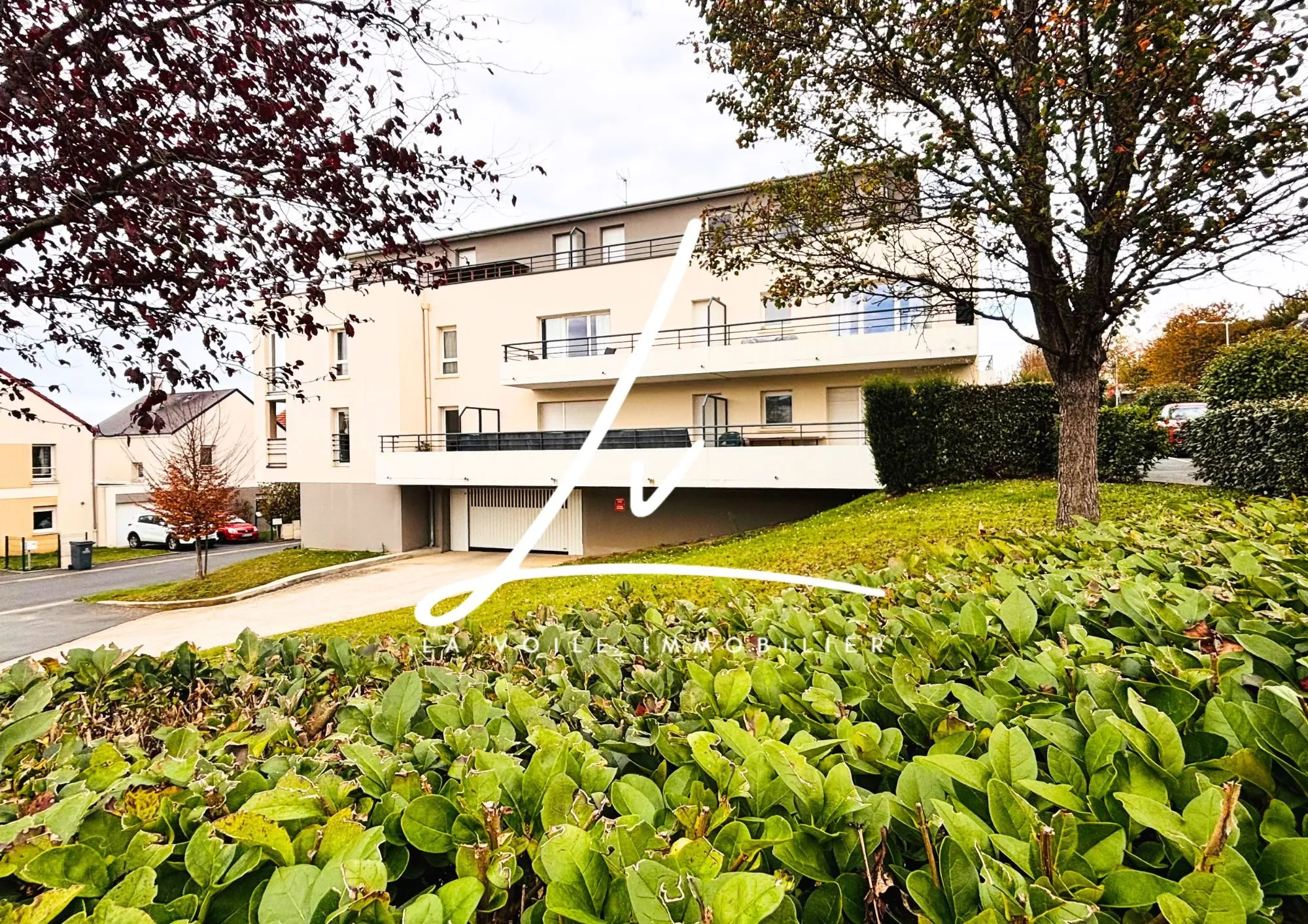 Appartement 2 pièces avec balcon et stationnement à Fleury-sur-Orne